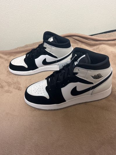 Nike GS Air Jordan 1 Mid "Omega/Black/White"