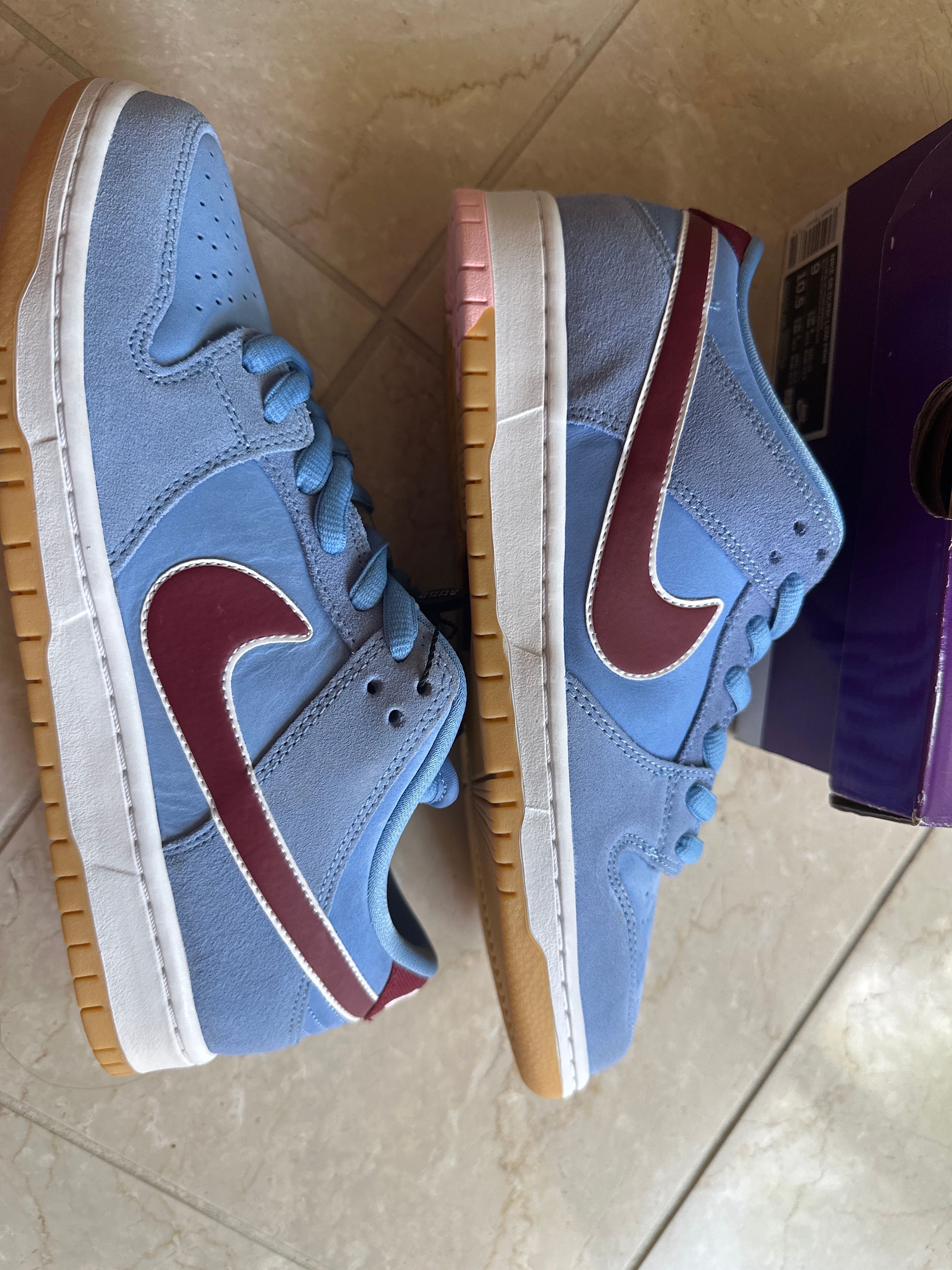 Nike SB Dunk Low Pro "Philadelphia Phillies/Valor Blue and Team Maroon"