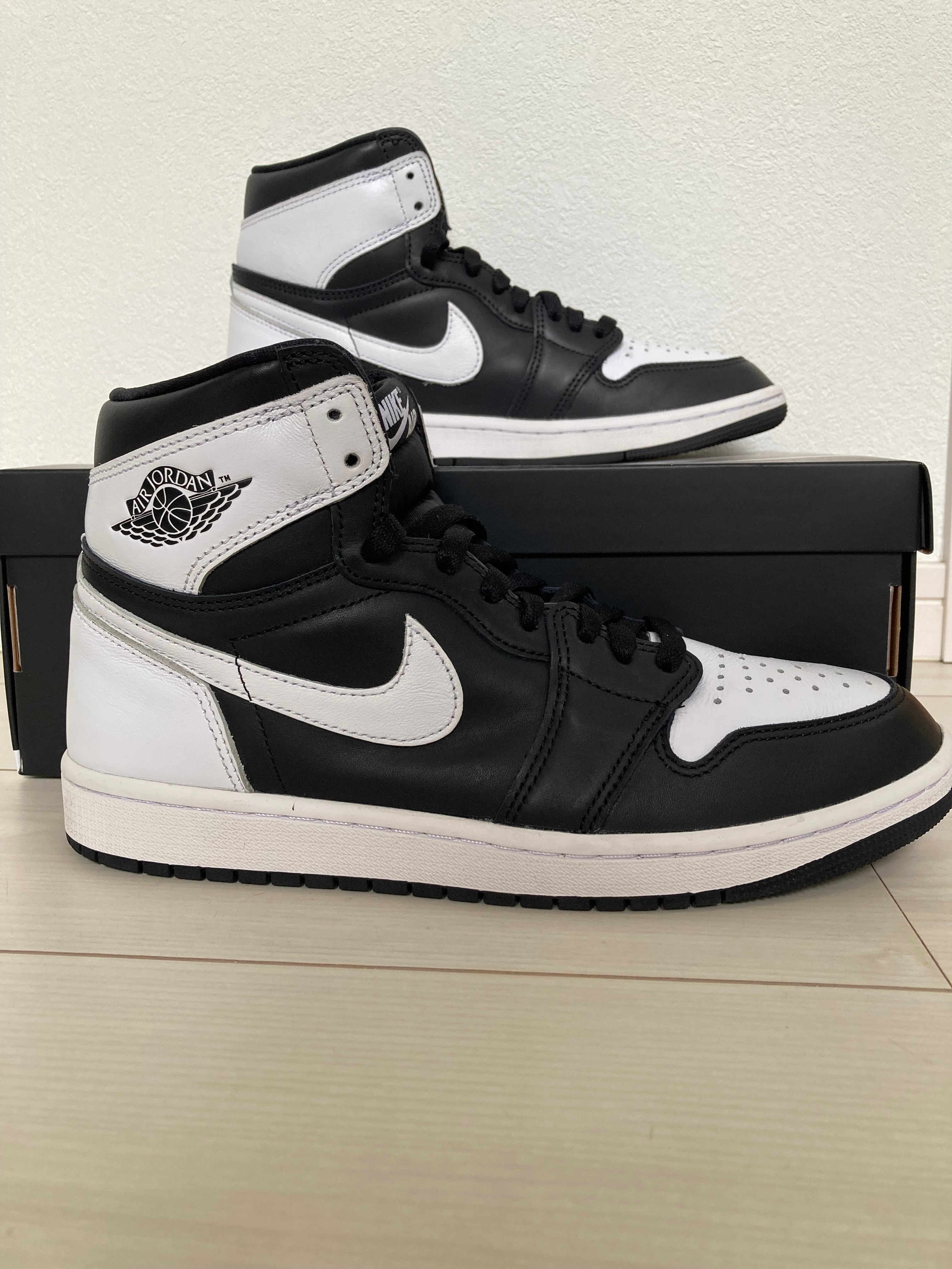 Nike Air Jordan 1 Retro High OG "Black/White"