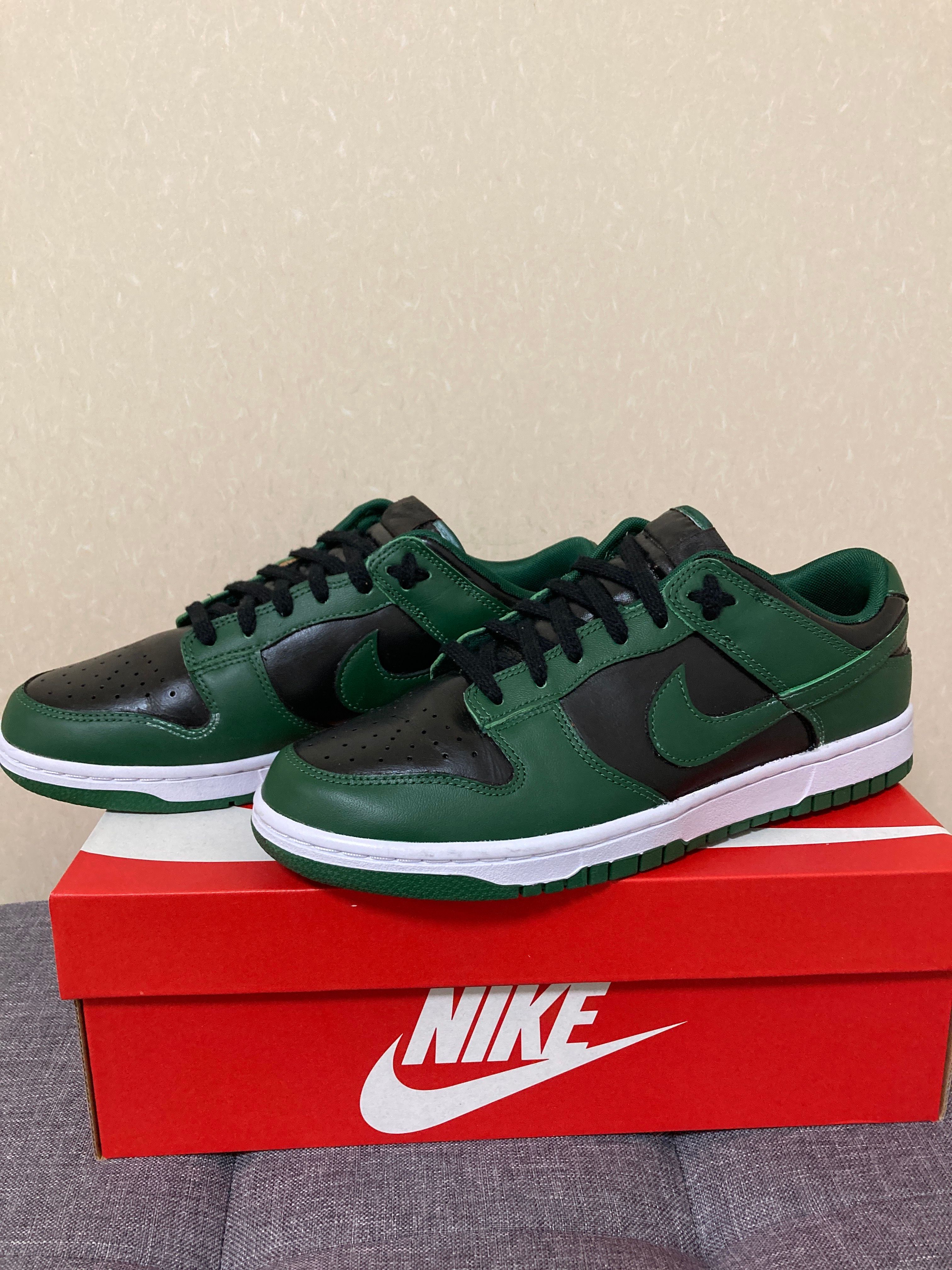 Nike Dunk Low Retro "Gorge Green and Total Orange"