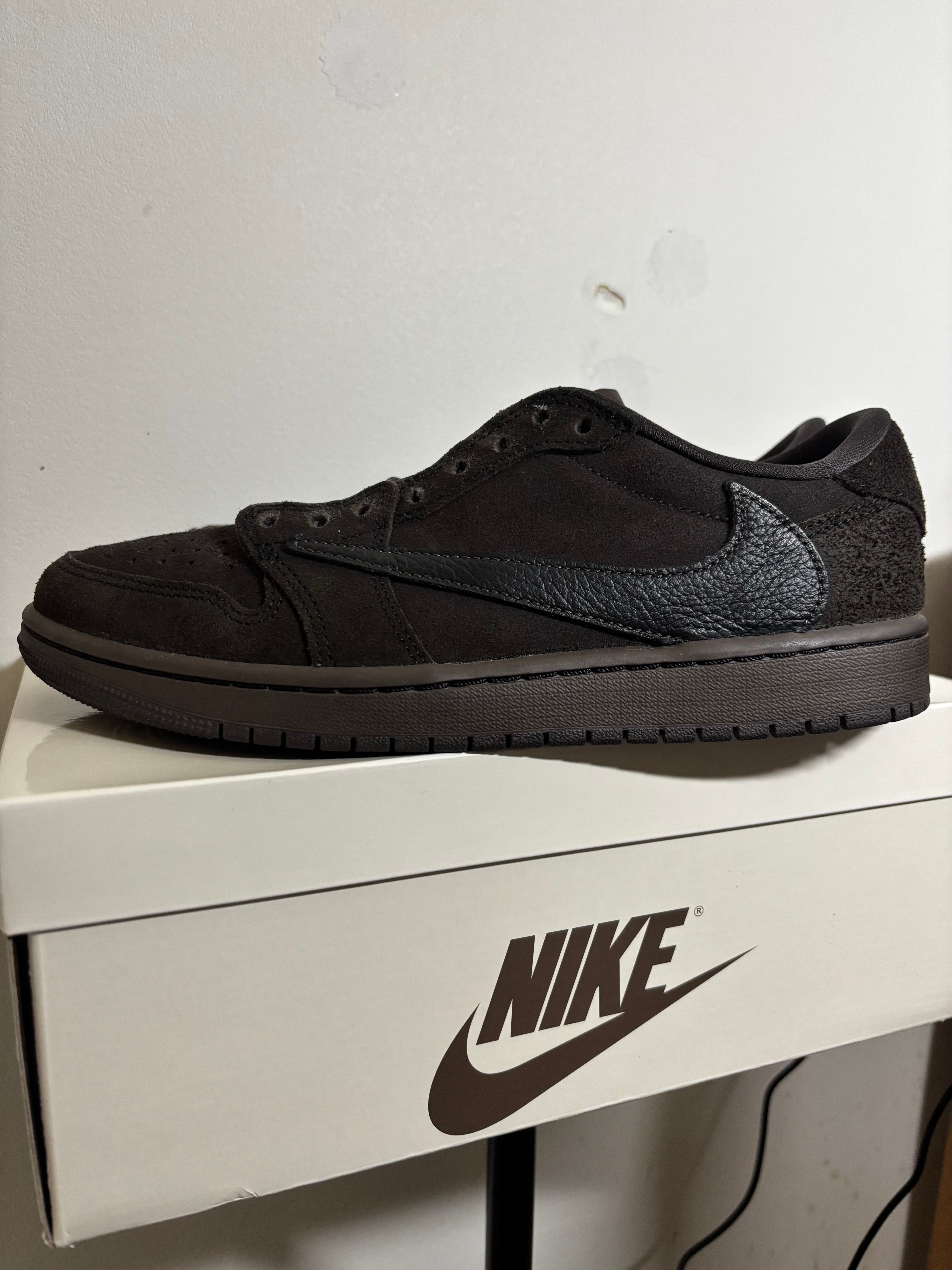 Travis Scott × Nike Air Jordan 1 Low OG SP "Velvet Brown and Dark Mocha"