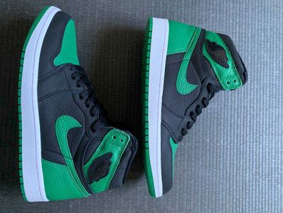 Nike Air Jordan 1 Retro High OG "Black/Pine Green" (2020)