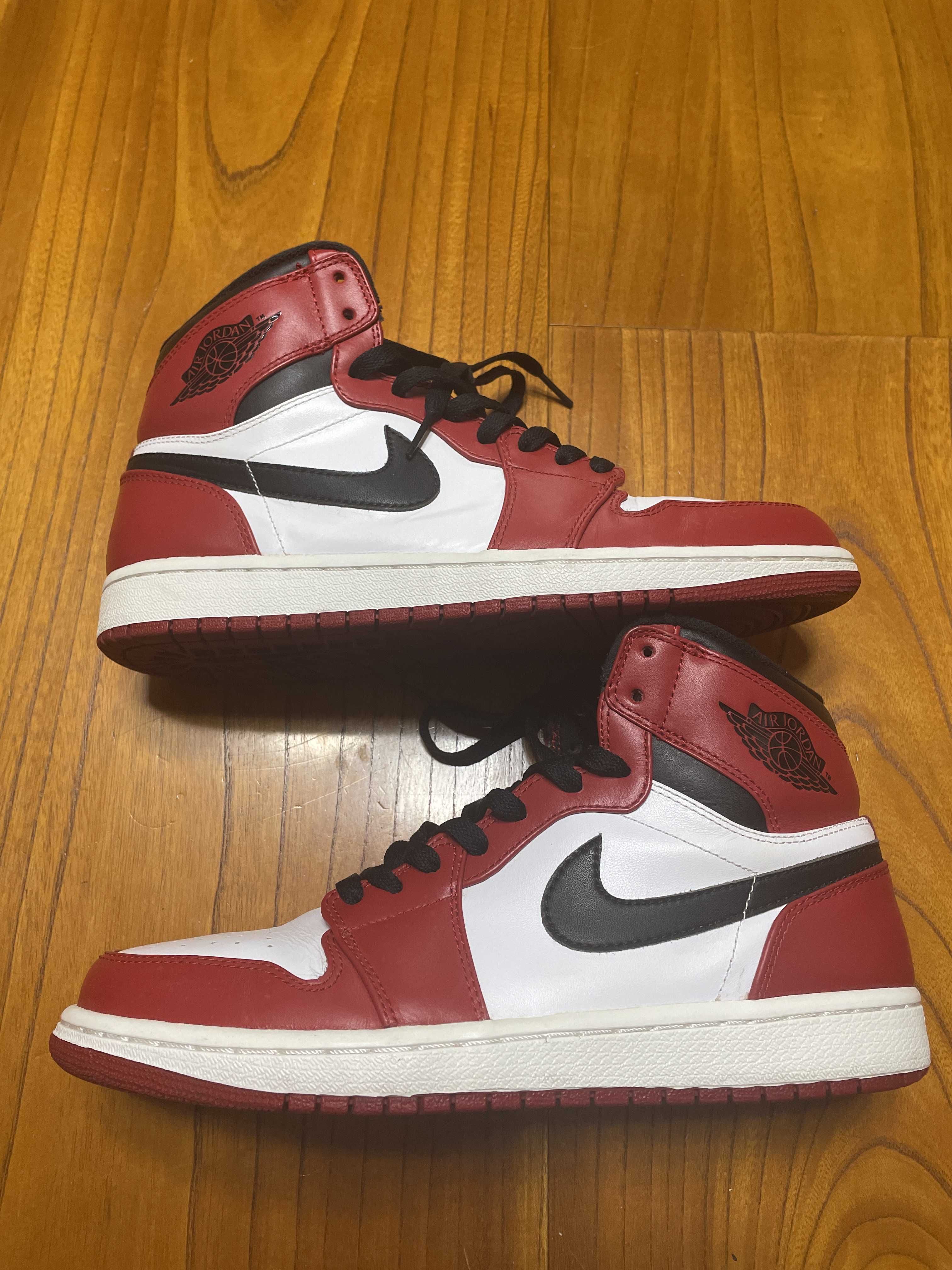 Nike Air Jordan 1 Retro High "Chicago" (2013)