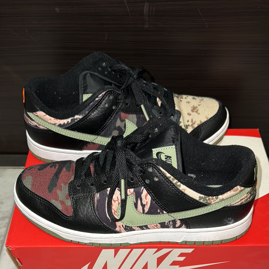 NIKE DUNK LOW SE "BLACK MULTI CAMO"