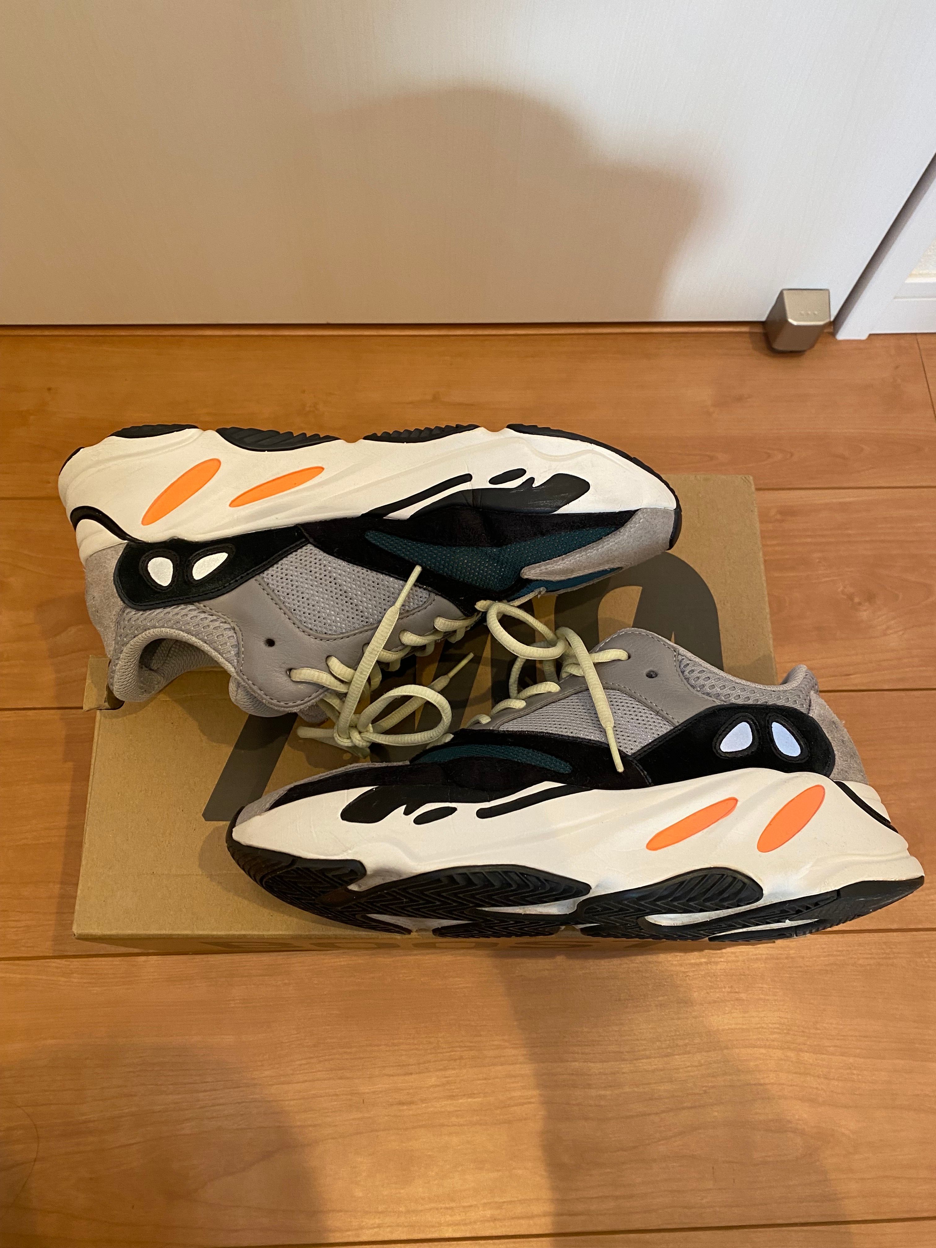 adidas YEEZY Boost 700 "Wave Runner"