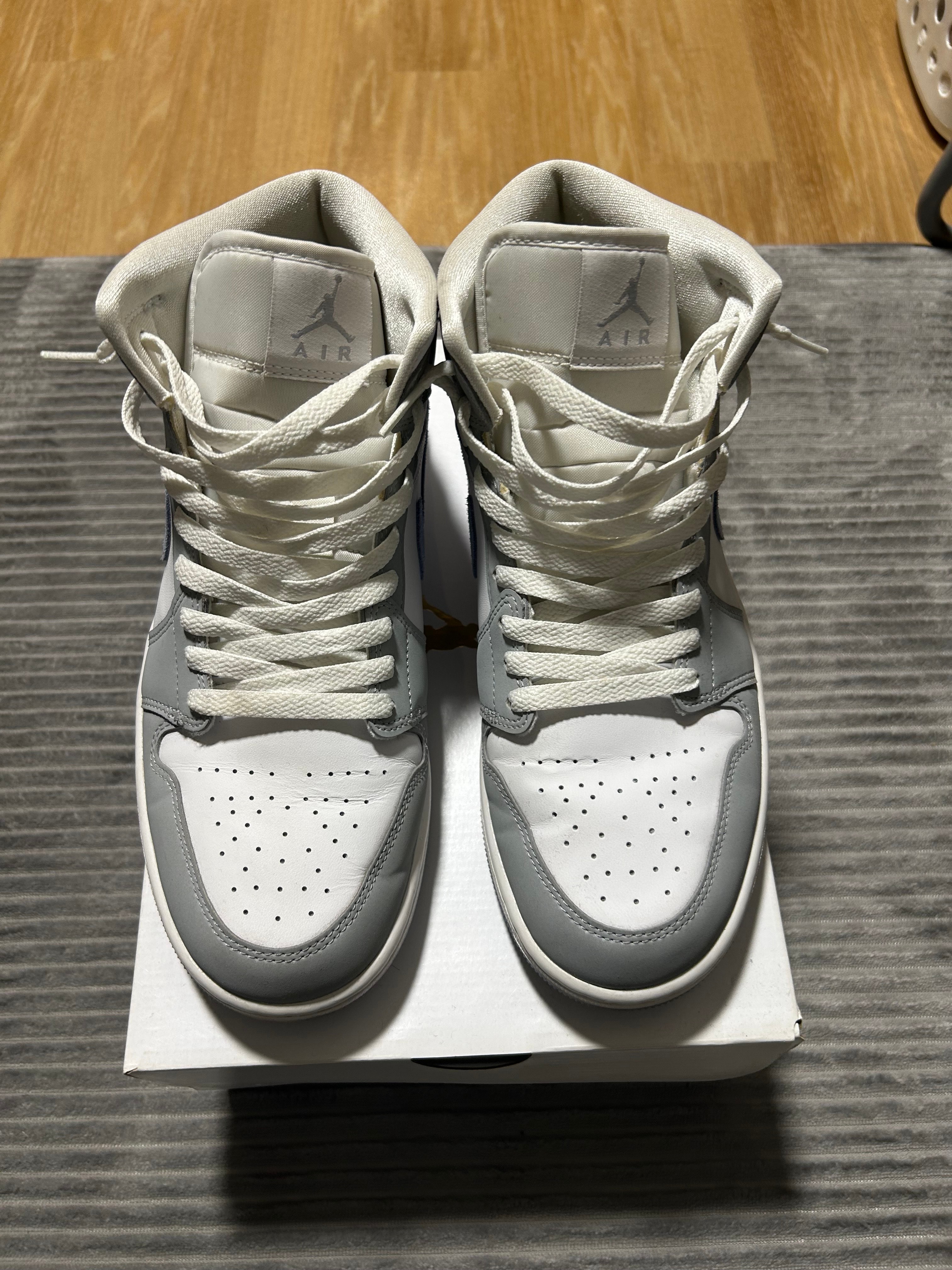 Nike Women's Air Jordan 1 Mid "Wolf Grey"