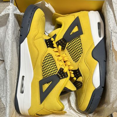 Nike Air Jordan 4 "Tour Yellow"