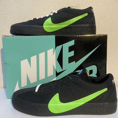 Poets × Nike SB Bruin QS