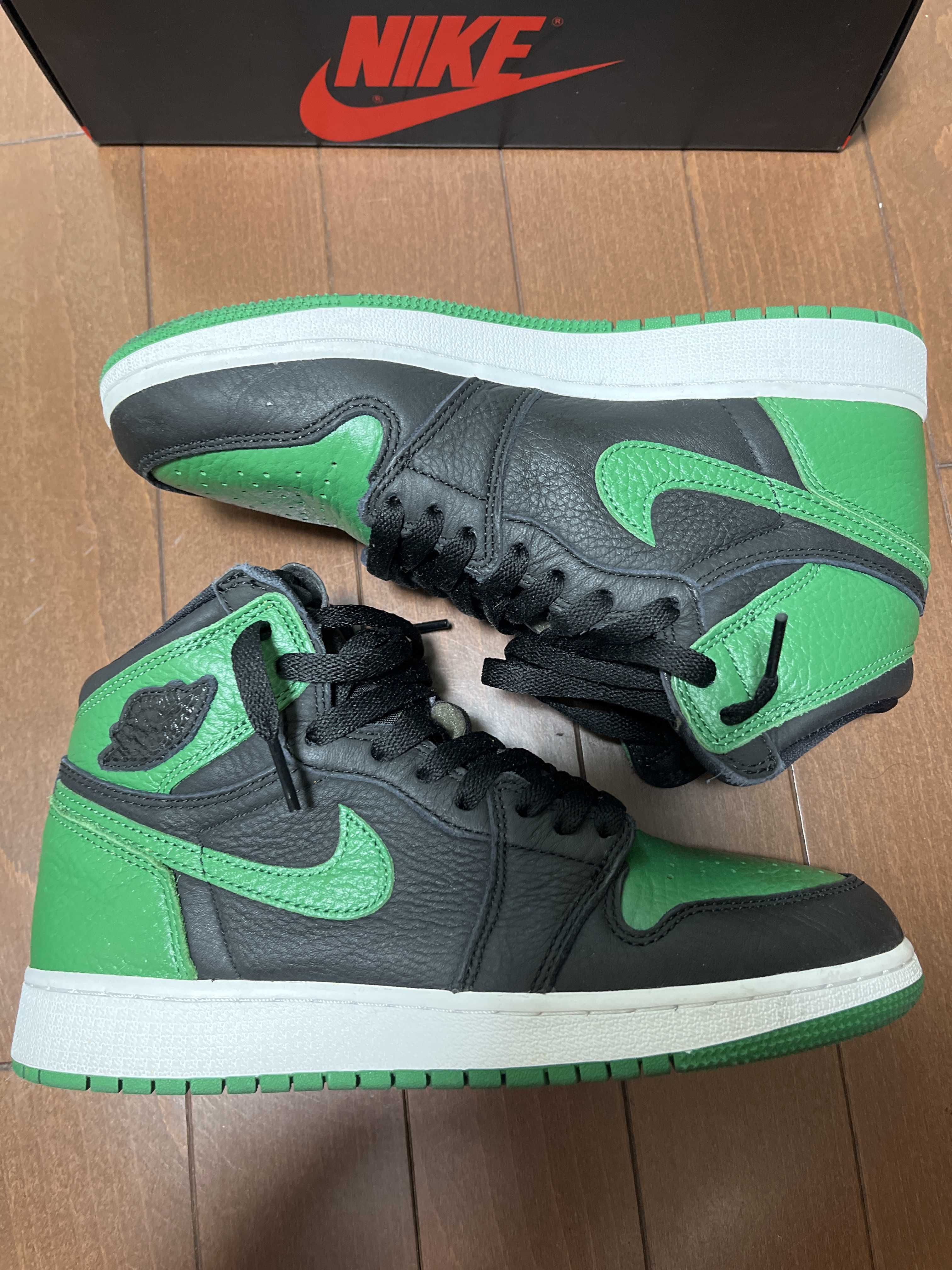 NIKE AIR JORDAN 1 RETRO HIGH OG GS "BLACK/PINE GREEN"