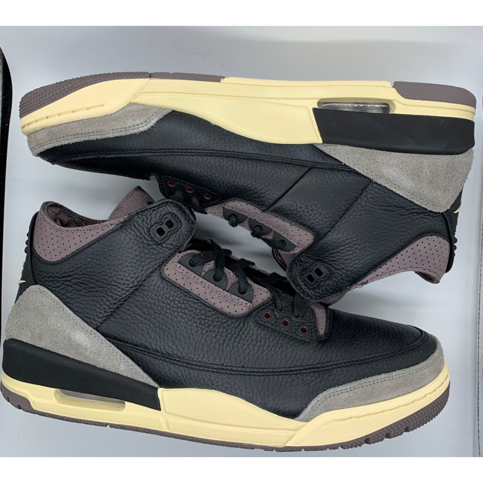 A Ma Maniere × Nike Women's Air Jordan 3 Retro OG SP "Black and Flat Pewter/WYWS"