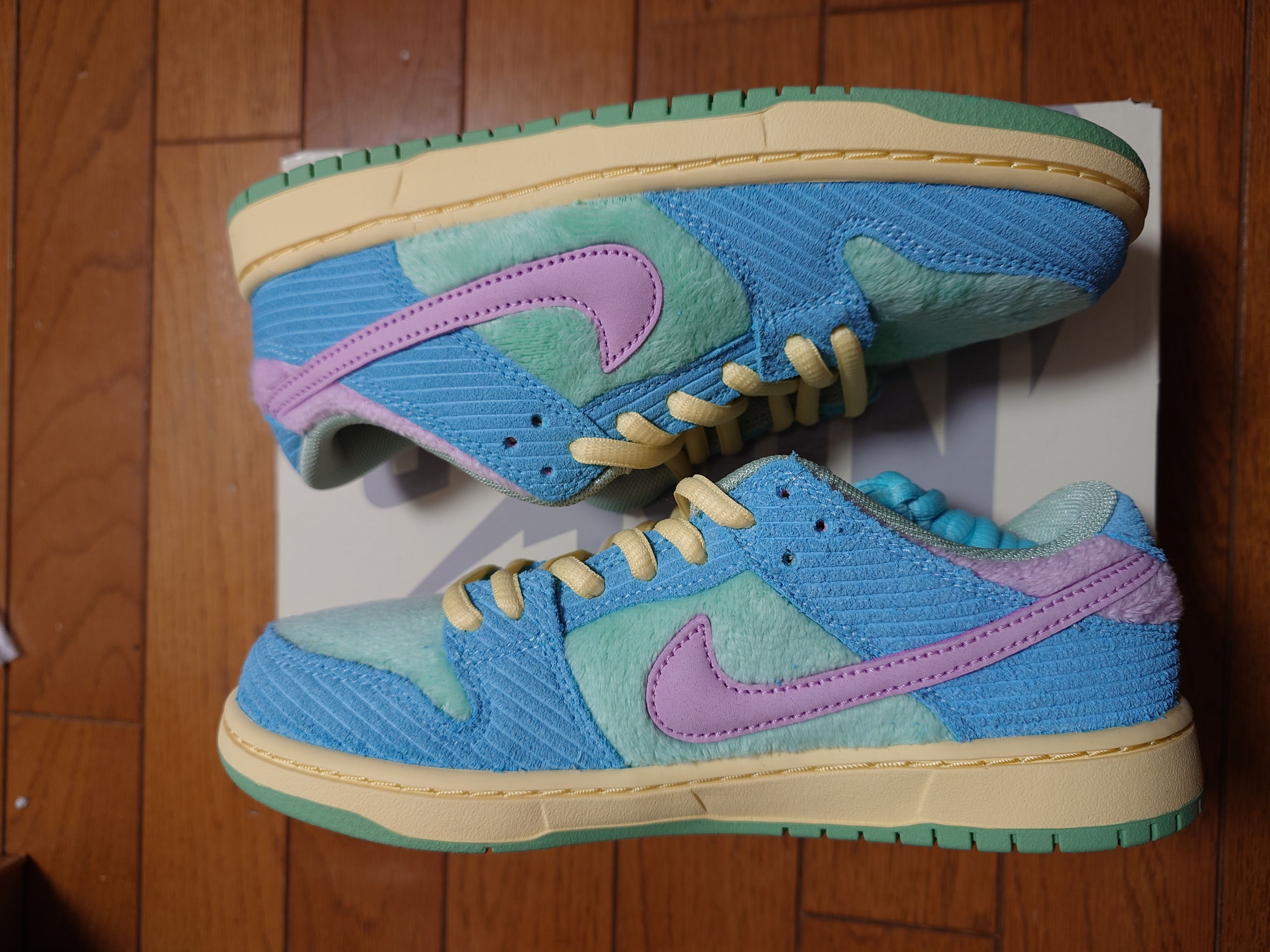VERDY × Nike SB Dunk Low Pro QS "Visty/Blue Gaze and Enamel Green"