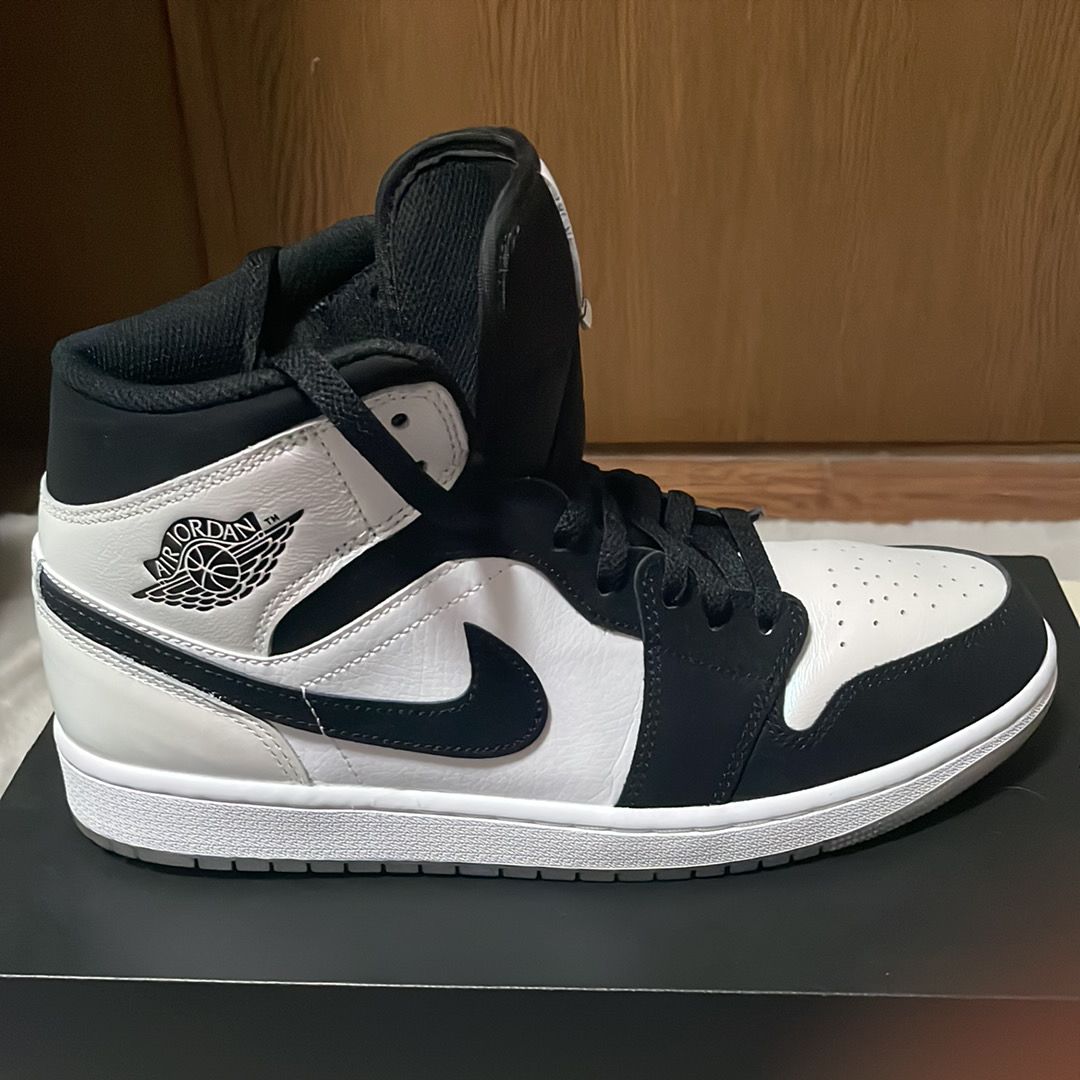 Nike Air Jordan 1 Mid "Omega/Black/White"