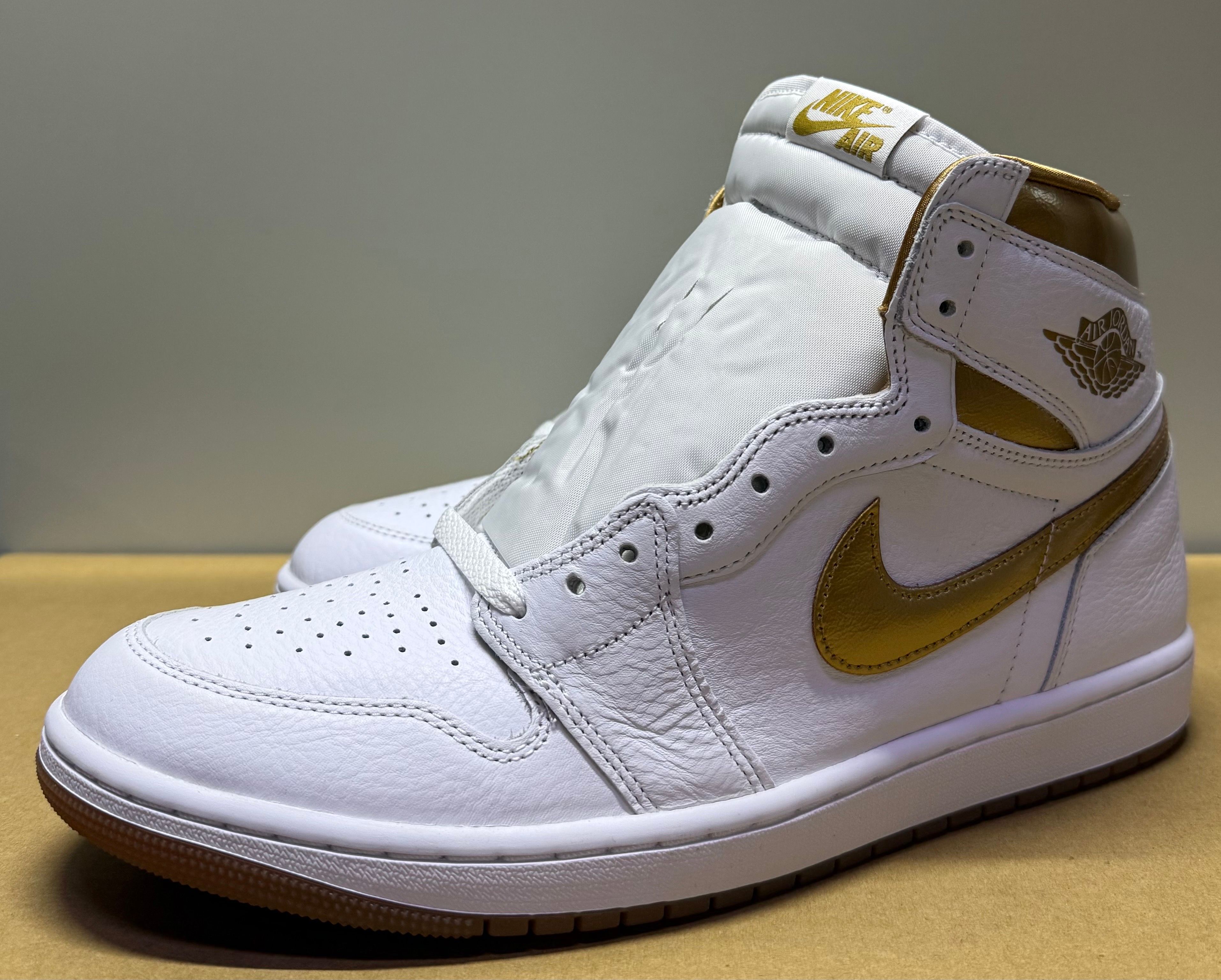 Nike Women's Air Jordan 1 Retro High OG "White and Gold"
