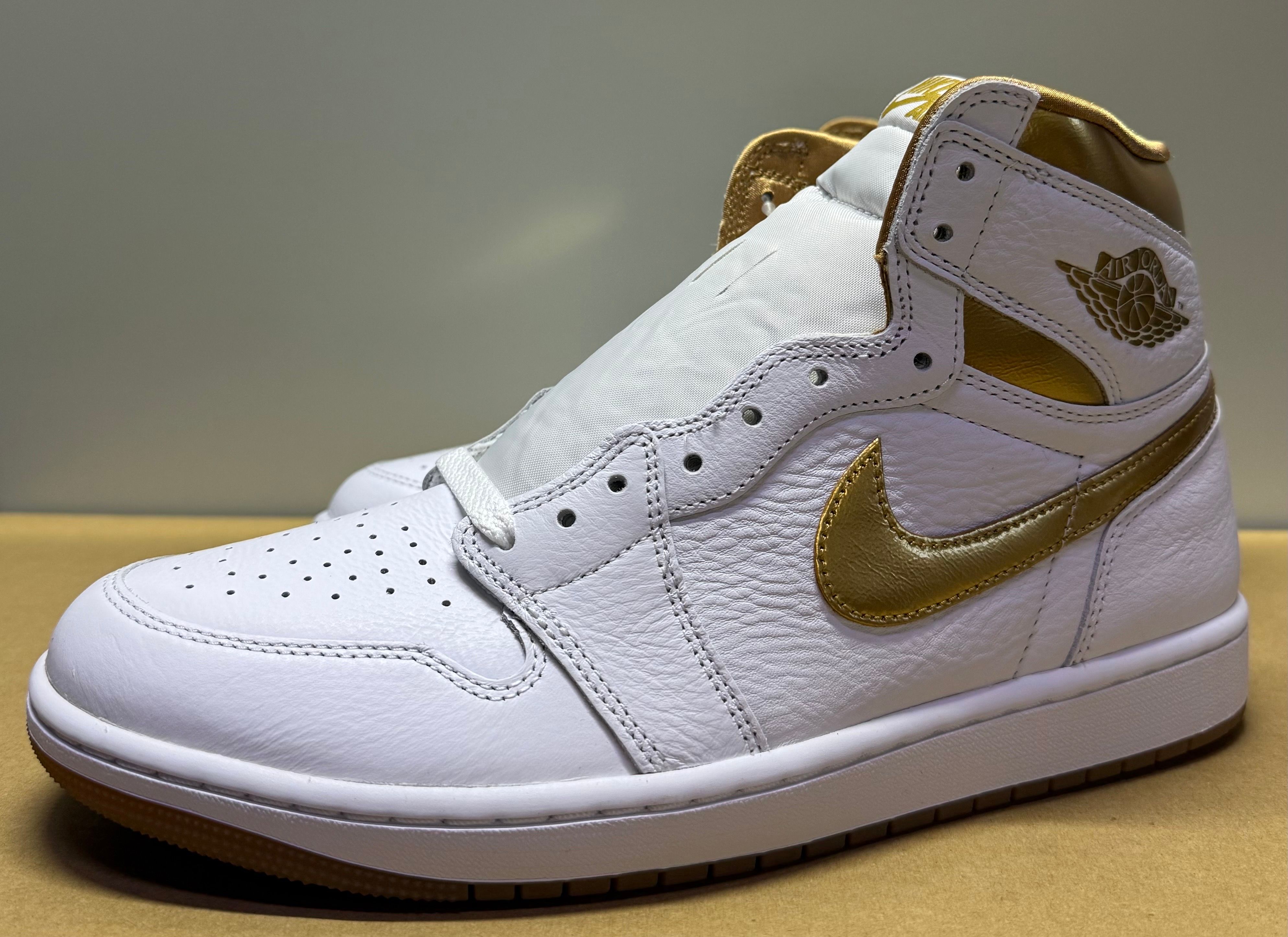 Nike Women's Air Jordan 1 Retro High OG "White and Gold"