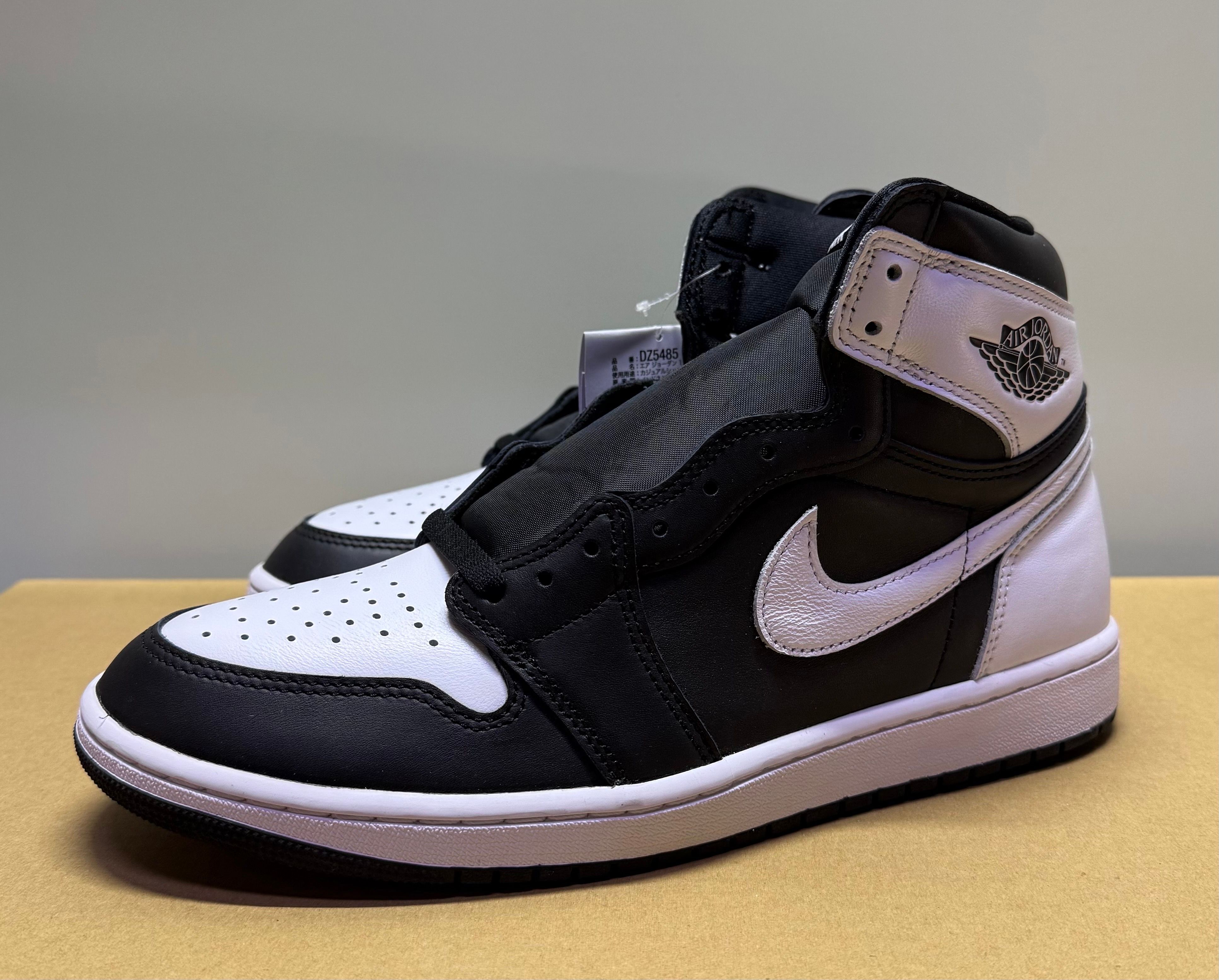 Nike Air Jordan 1 Retro High OG "Black/White"