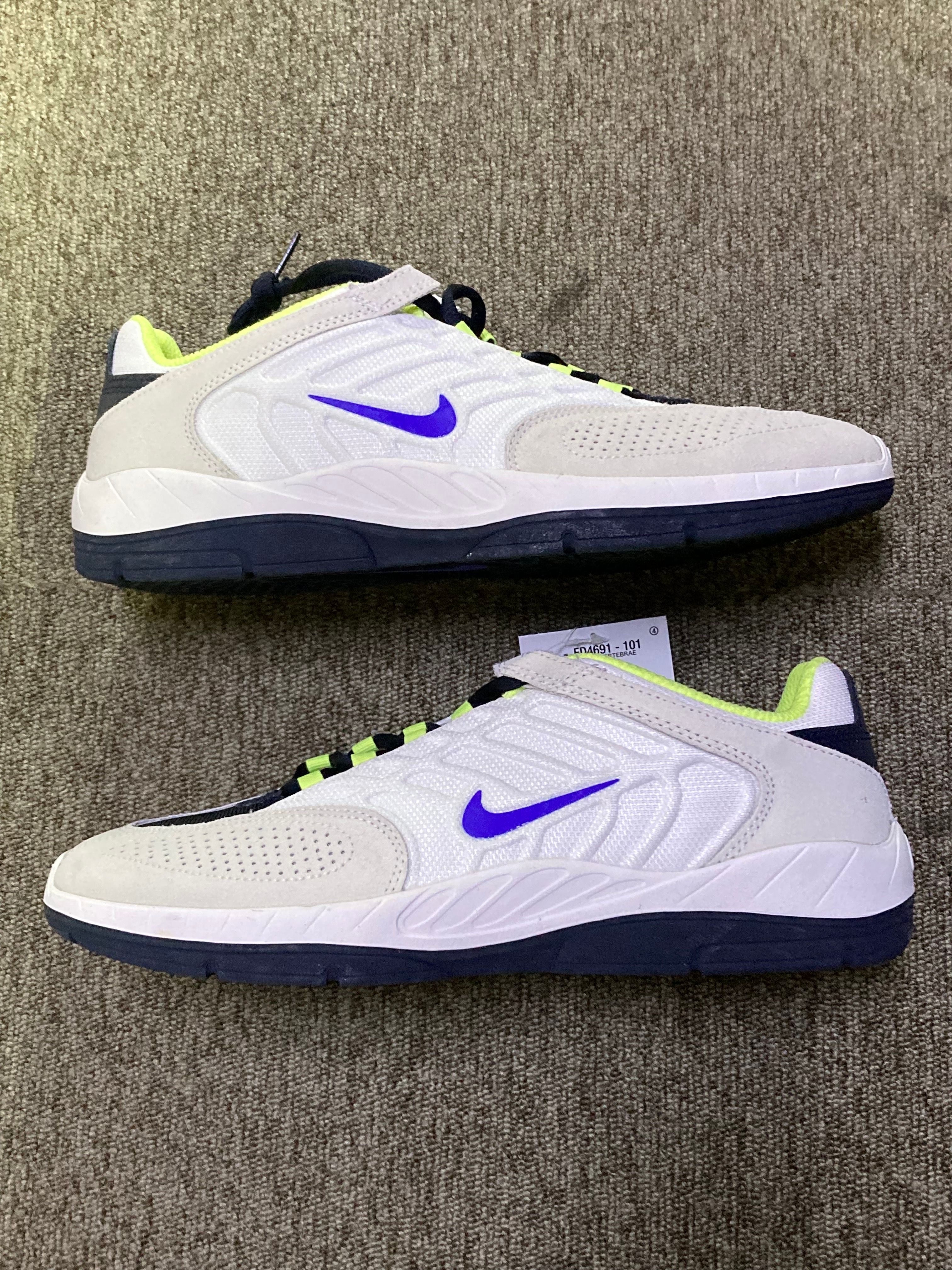 ナイキ SB バータブレイ "サミットホワイト/プラチナムティント/ダークオブシディアン/ペルシアンバイオレット"