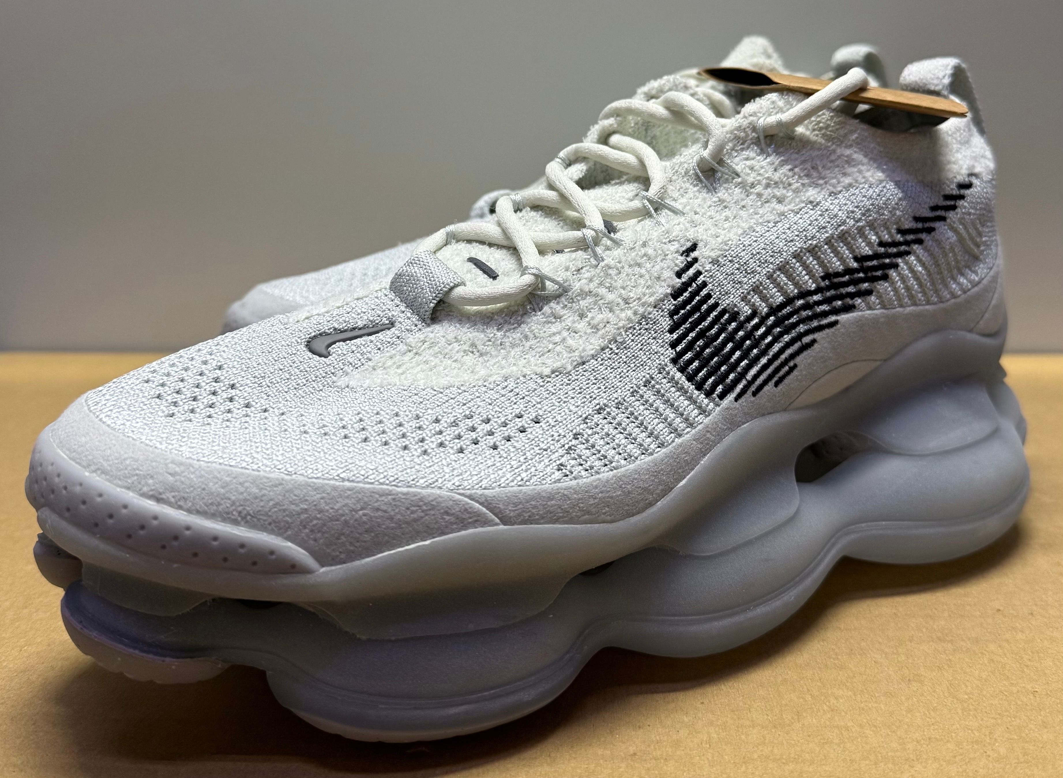 ナイキ エアマックス スコーピオン "クラウディグレー"