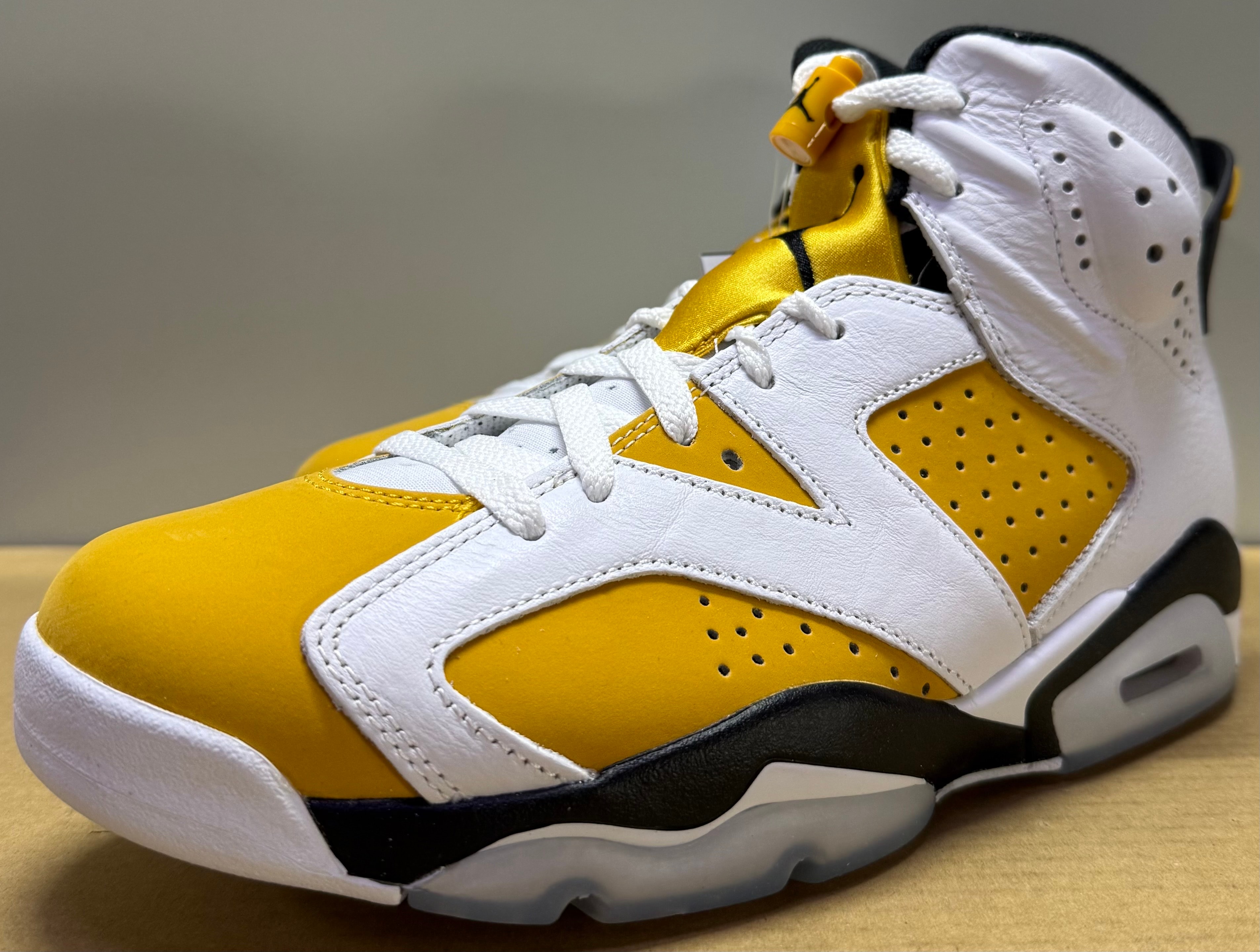 Nike Air Jordan 6 Retro "Yellow Ochre"