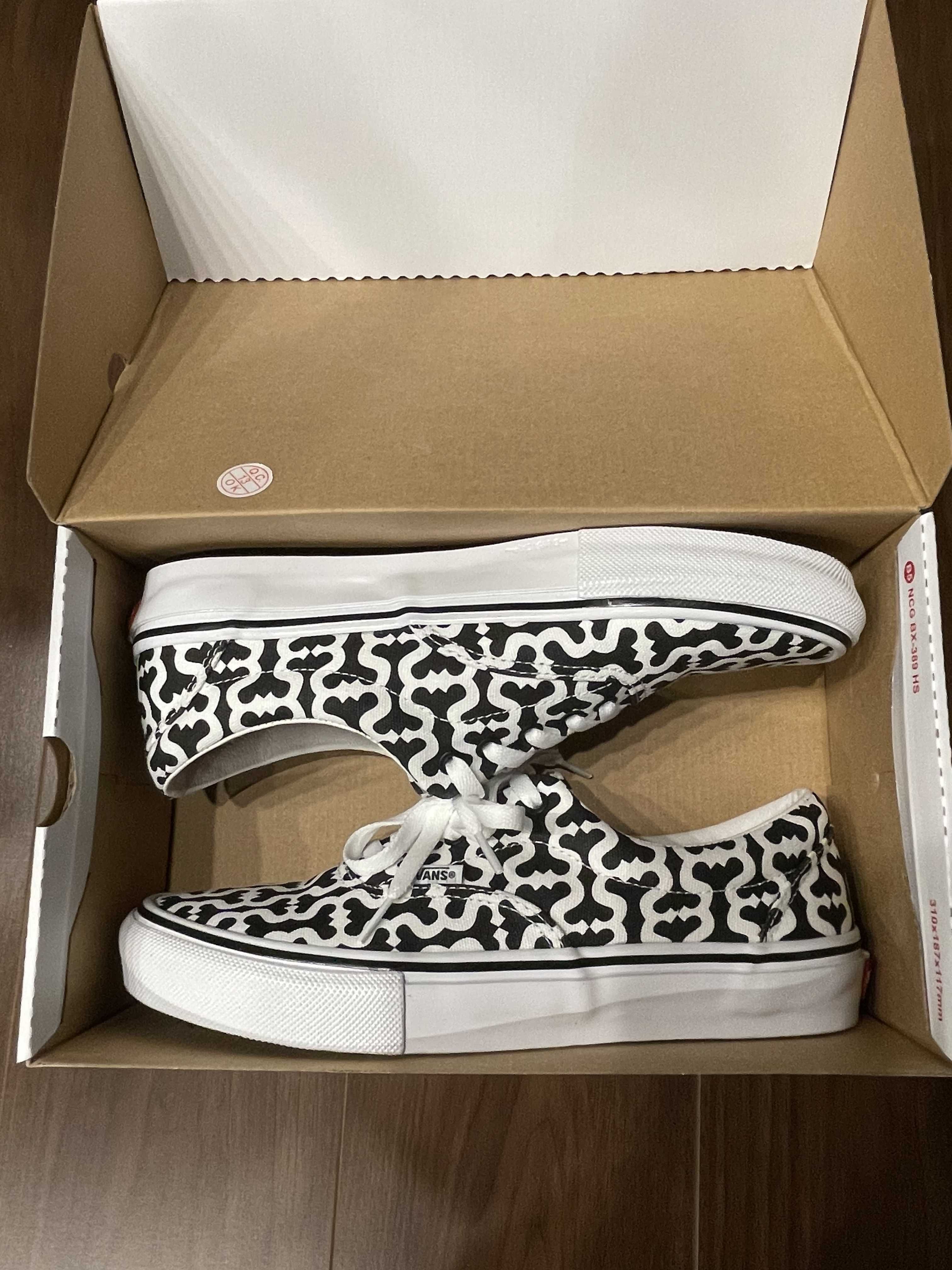 Supreme × Vans Monogram S Logo Skate ERA "Black"