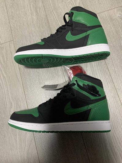 Nike Air Jordan 1 Retro High OG "Black/Pine Green" (2020)