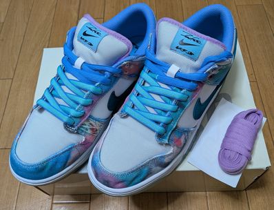 Futura × Nike SB Dunk Low "White and Geode Teal"