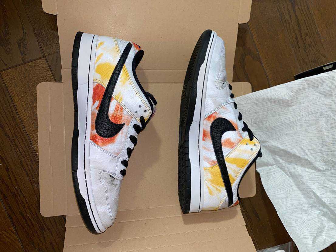 Nike SB Dunk Low "Raygun Tie-Dye/White"