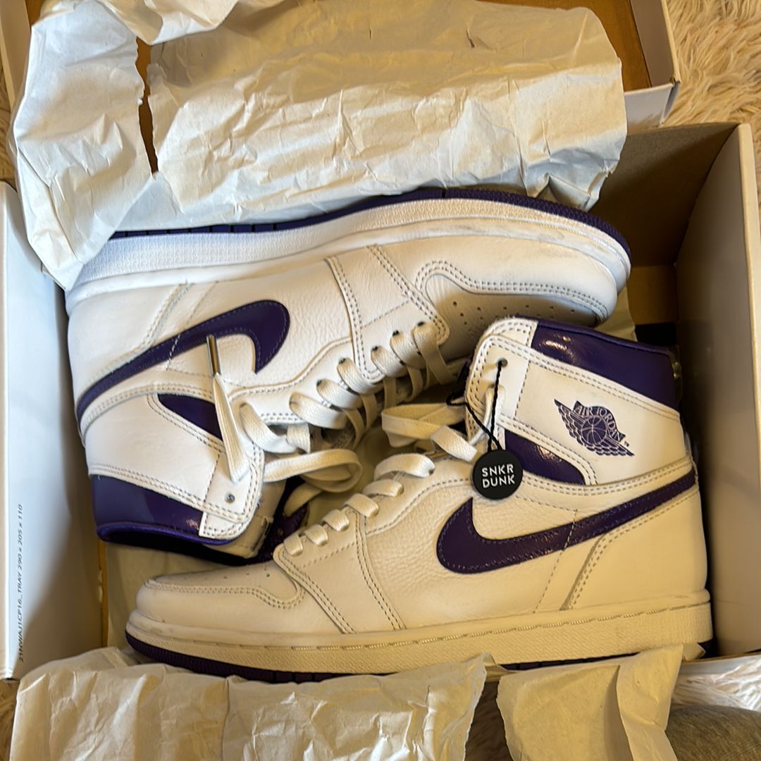 Nike Women's Air Jordan 1 High OG "Court Purple"