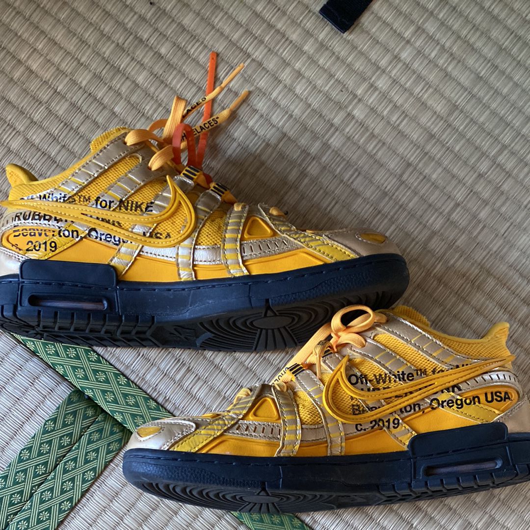Off-White × Nike Air Rubber Dunk "University Gold" 