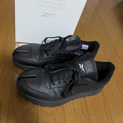 Maison Margiela × Reebok Classic Leather Tabi "Black"