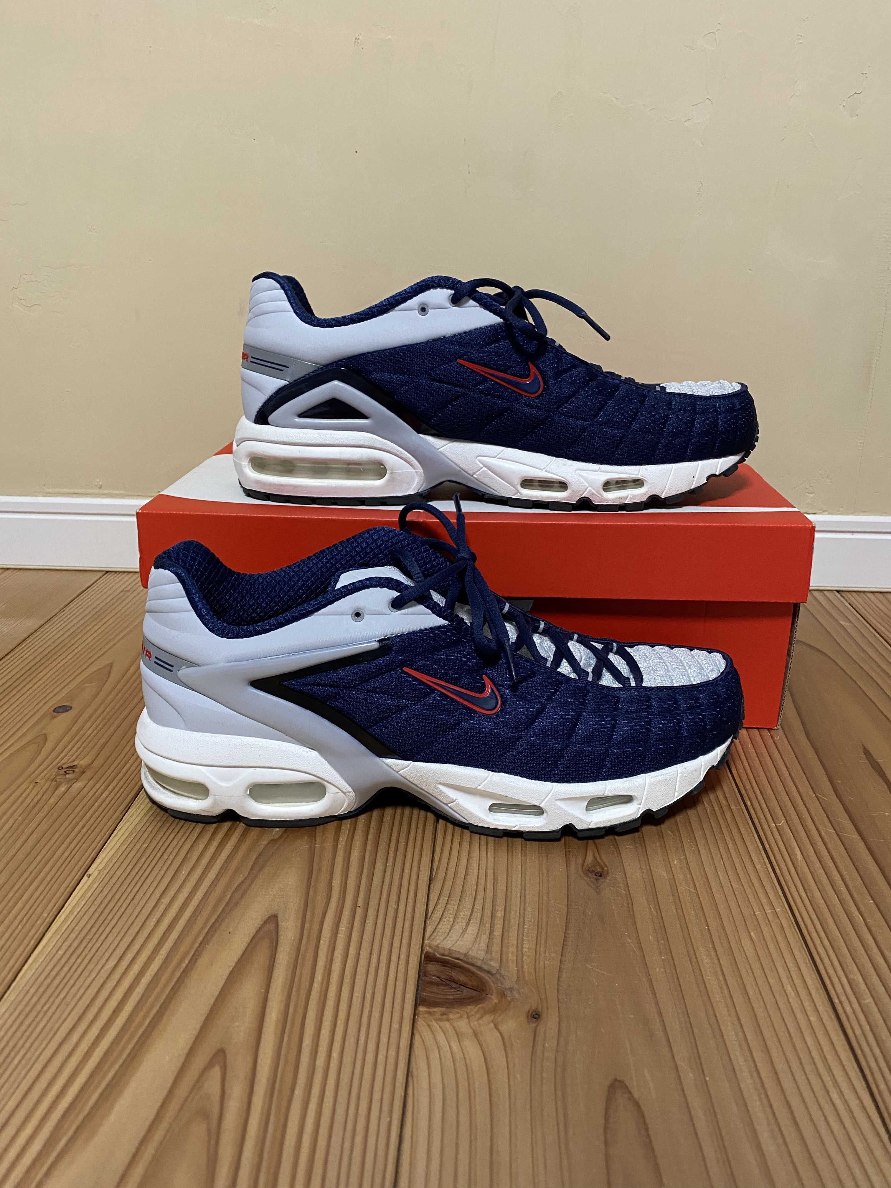 NIKE AIR MAX TAILWIND V SP "MIDNIGHT NAVY/UNIVERSITY RED"