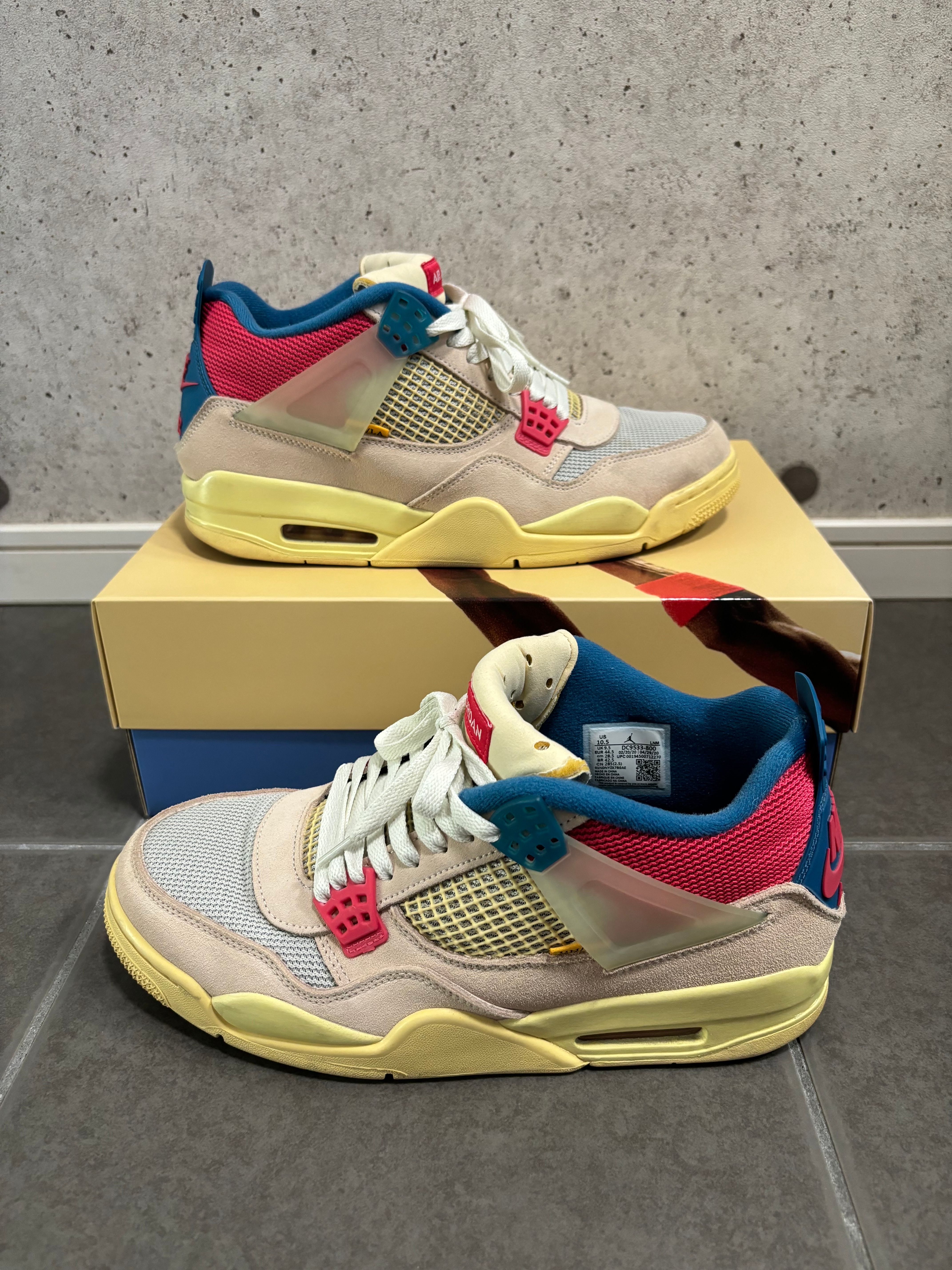 UNION × Nike Air Jordan 4 SP "Guava Ice/Light Fusion Red"