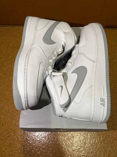 Nike Air Force 1 Mid "Borrows Big"