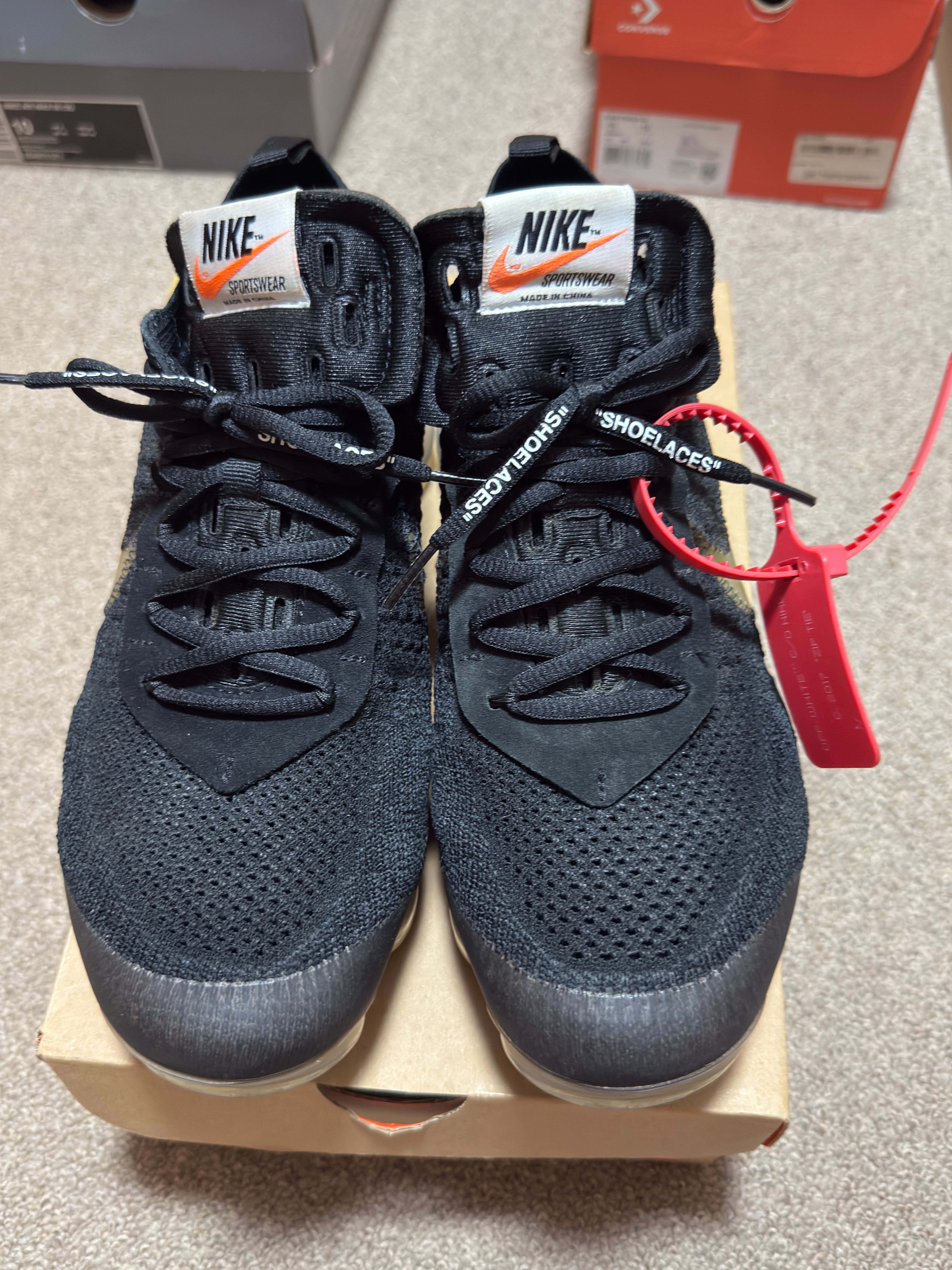 Off-White × Nike Air Vapormax "Black/Total Orange/Clear"