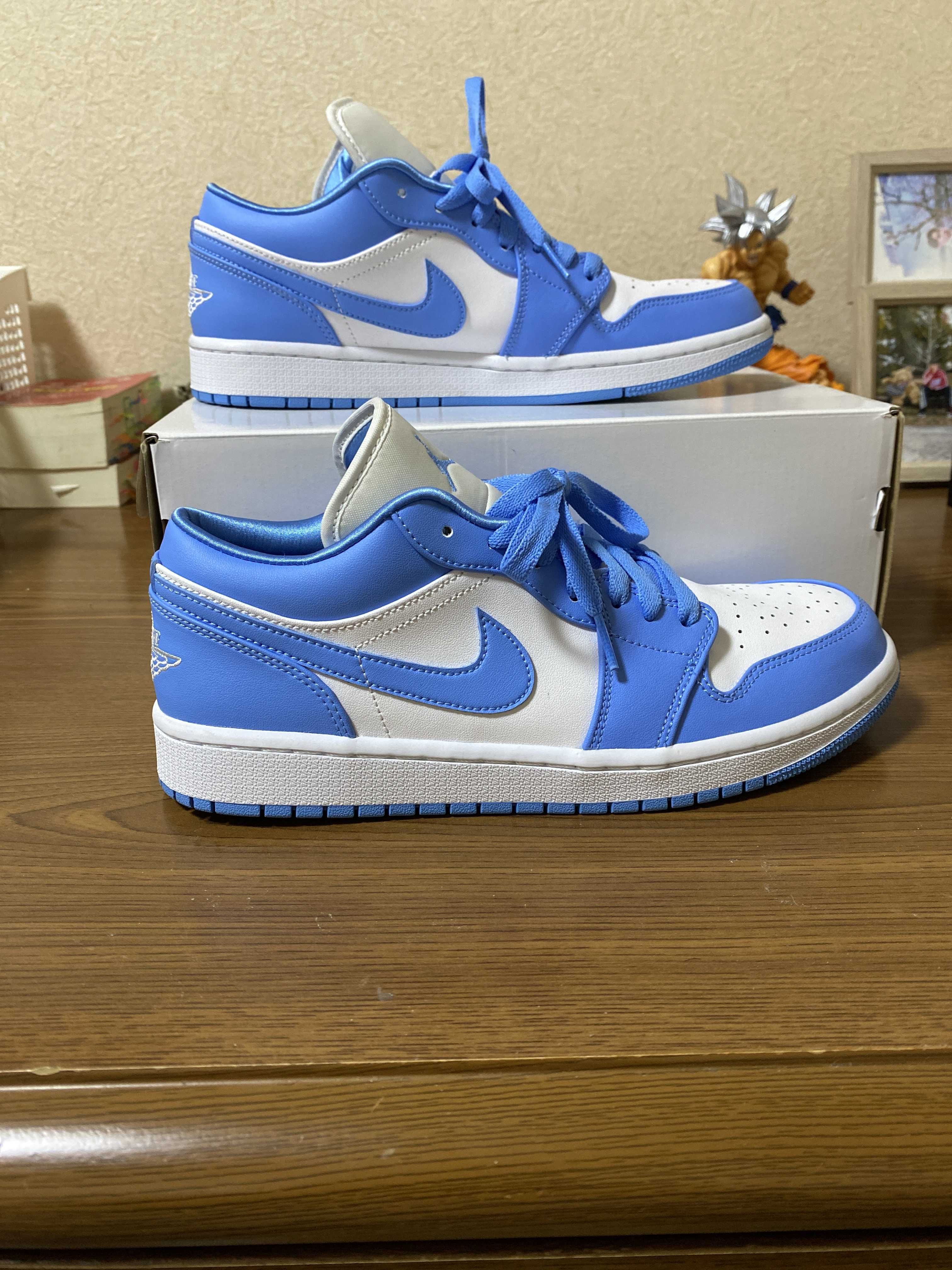 Nike Women's Air Jordan 1 Low "UNC"
