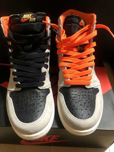 Nike Air Jordan 1 RETRO High OG "Hyper Crimson"