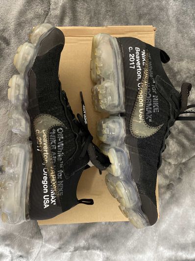Off-White × Nike Air Vapormax "Black/Total Orange/Clear"