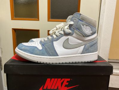 Nike Air Jordan 1 High OG "Hyper Royal"