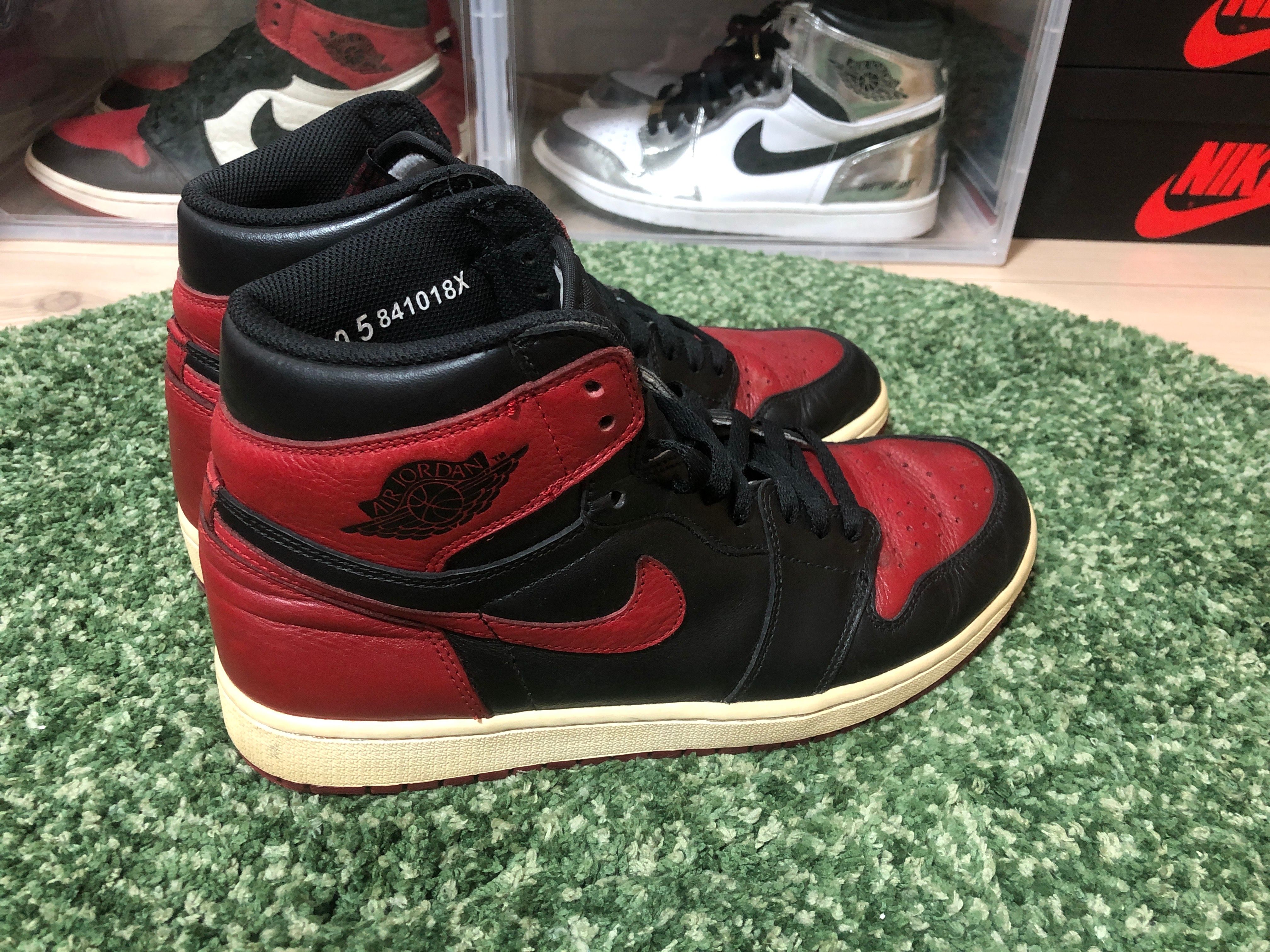 Nike Air Jordan 1 Retro High OG "Bred/Banned" (2016)