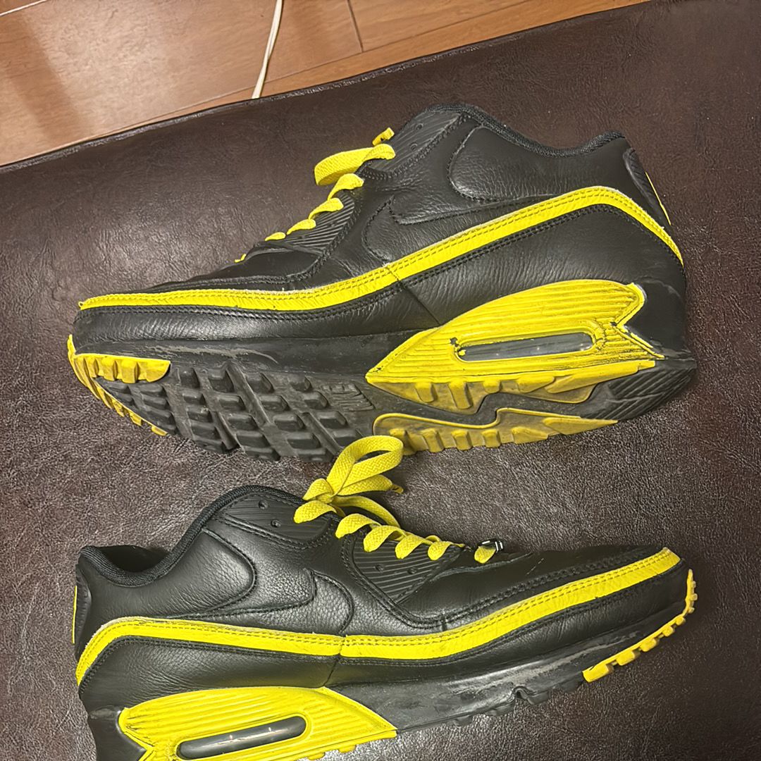 UNDEFEATED × Nike Air Max 90 "Black/Yellow"