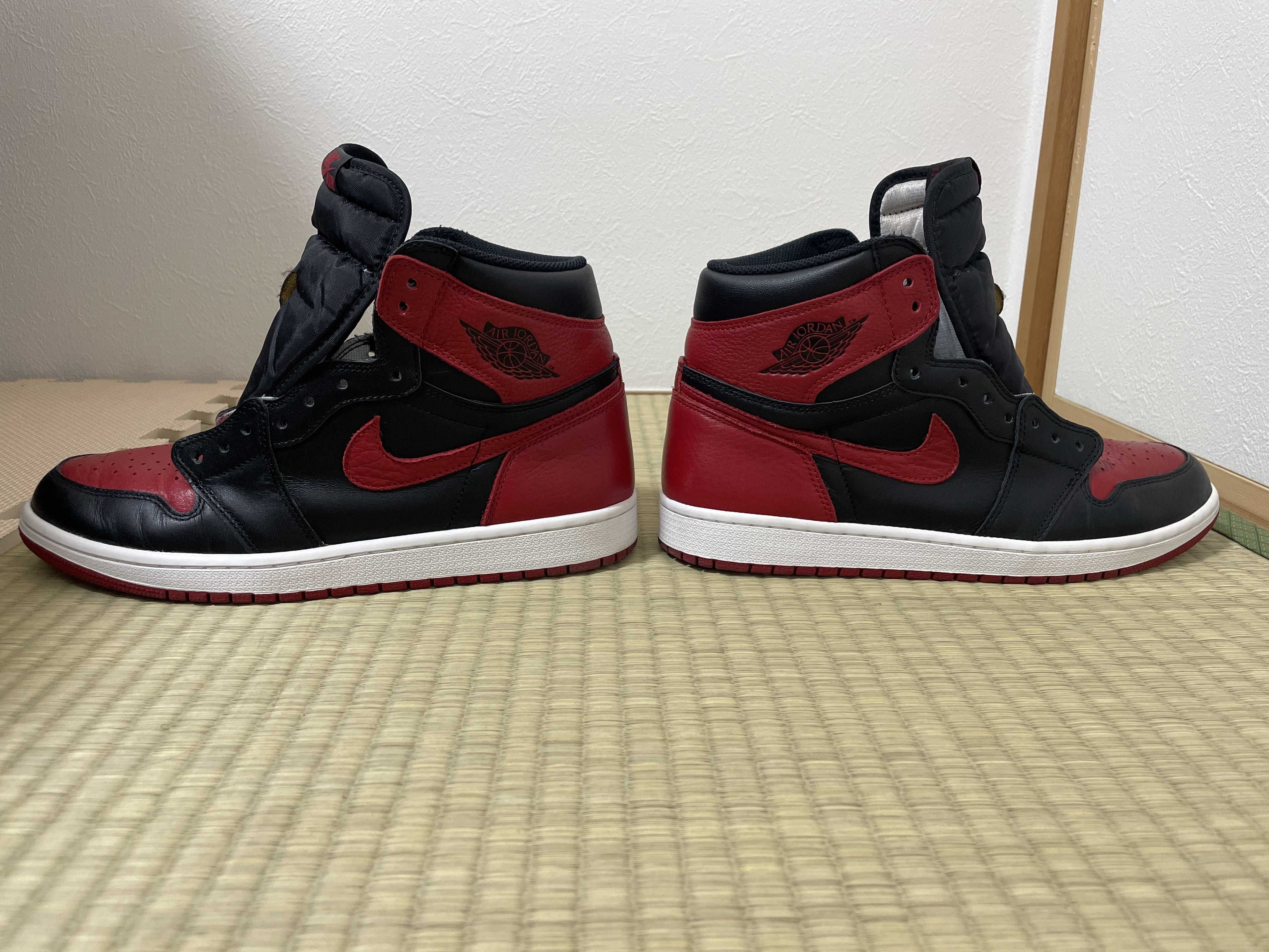 Nike Air Jordan 1 Retro High OG "Bred/Banned" (2016)