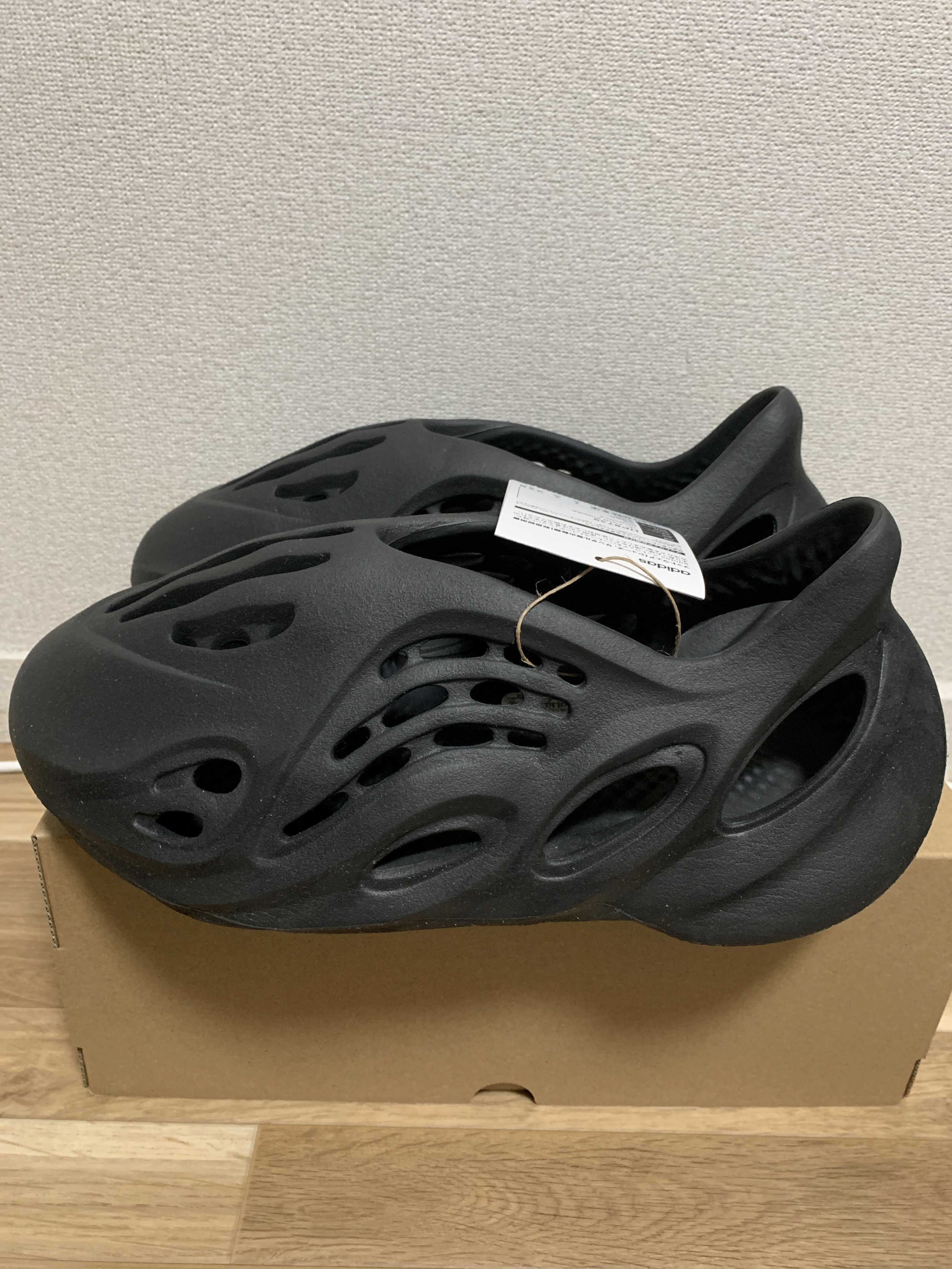 adidas YEEZY Foam Runner "Onyx"