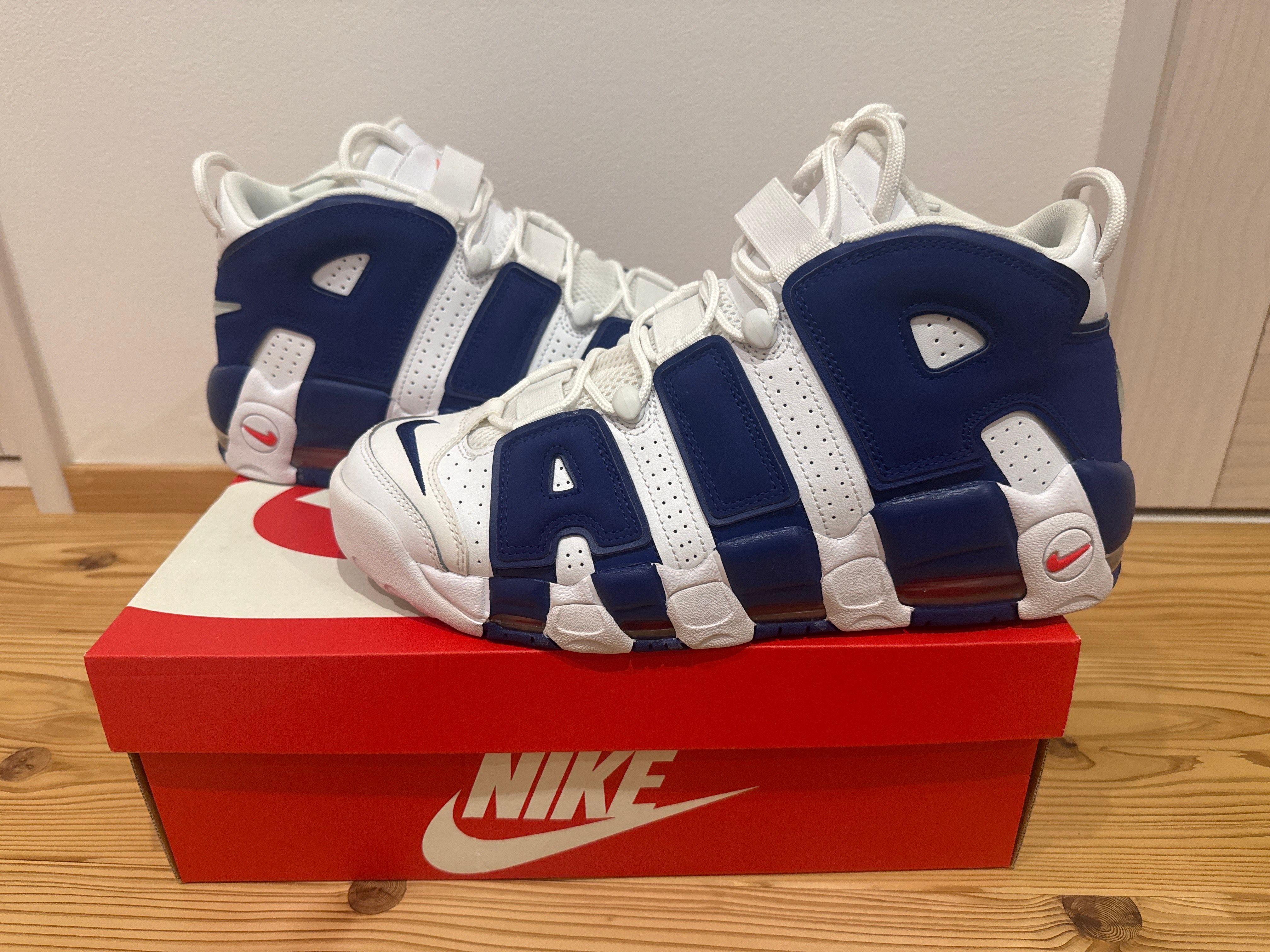 NIKE AIR MORE UPTEMPO 96 "WHITE/DEEP ROYAL BLUE"
