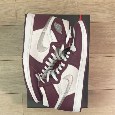 Nike Air Jordan 1 High OG "Bordeaux"