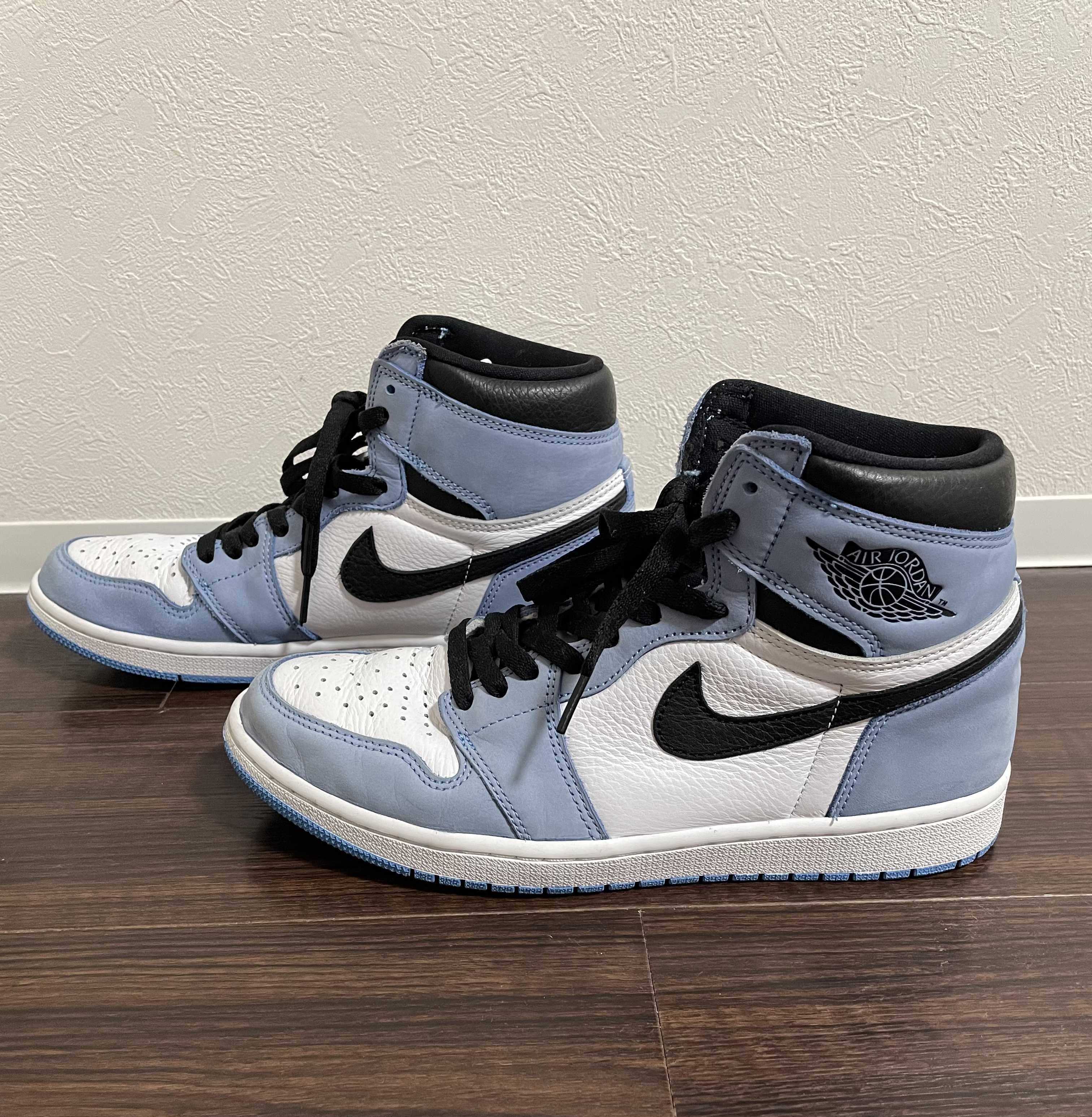Nike Air Jordan 1 High OG "University Blue"