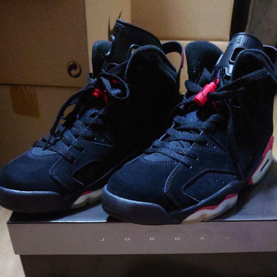 Nike Air Jordan 6 Retro "Black Varsity Red" (2010)