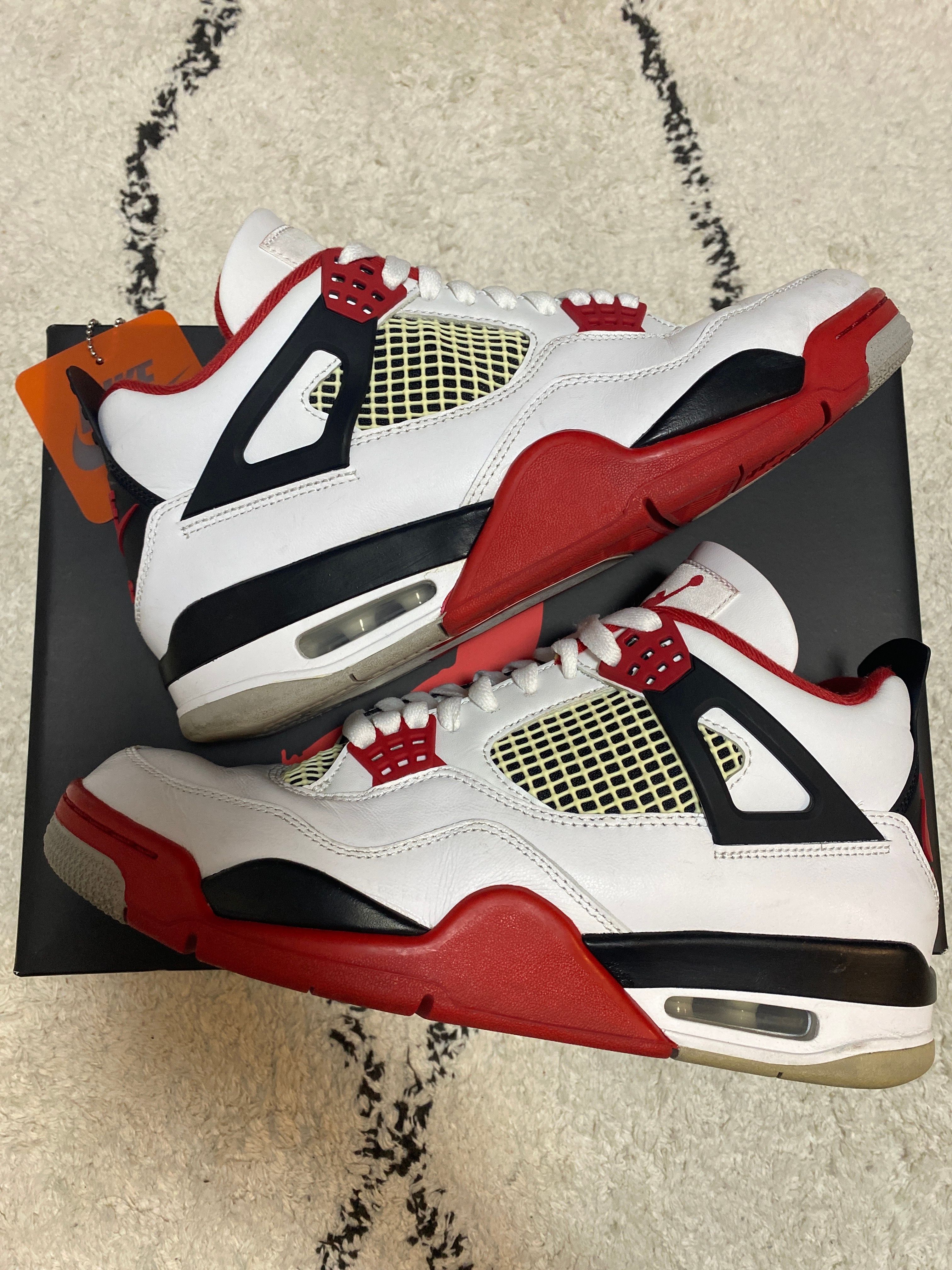 Nike Air Jordan 4 Retro OG "Fire Red" (2020)