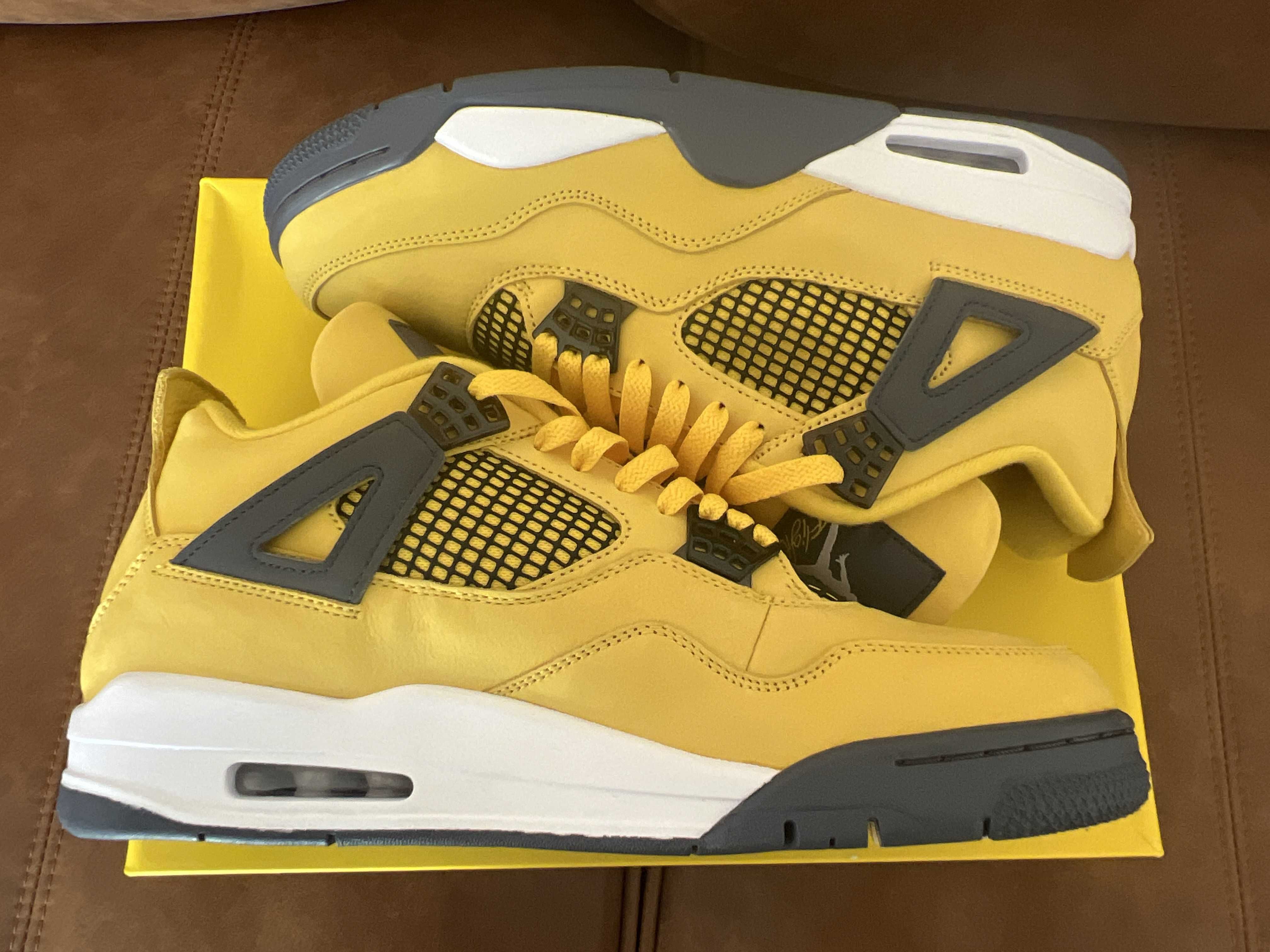 Nike Air Jordan 4 "Tour Yellow"