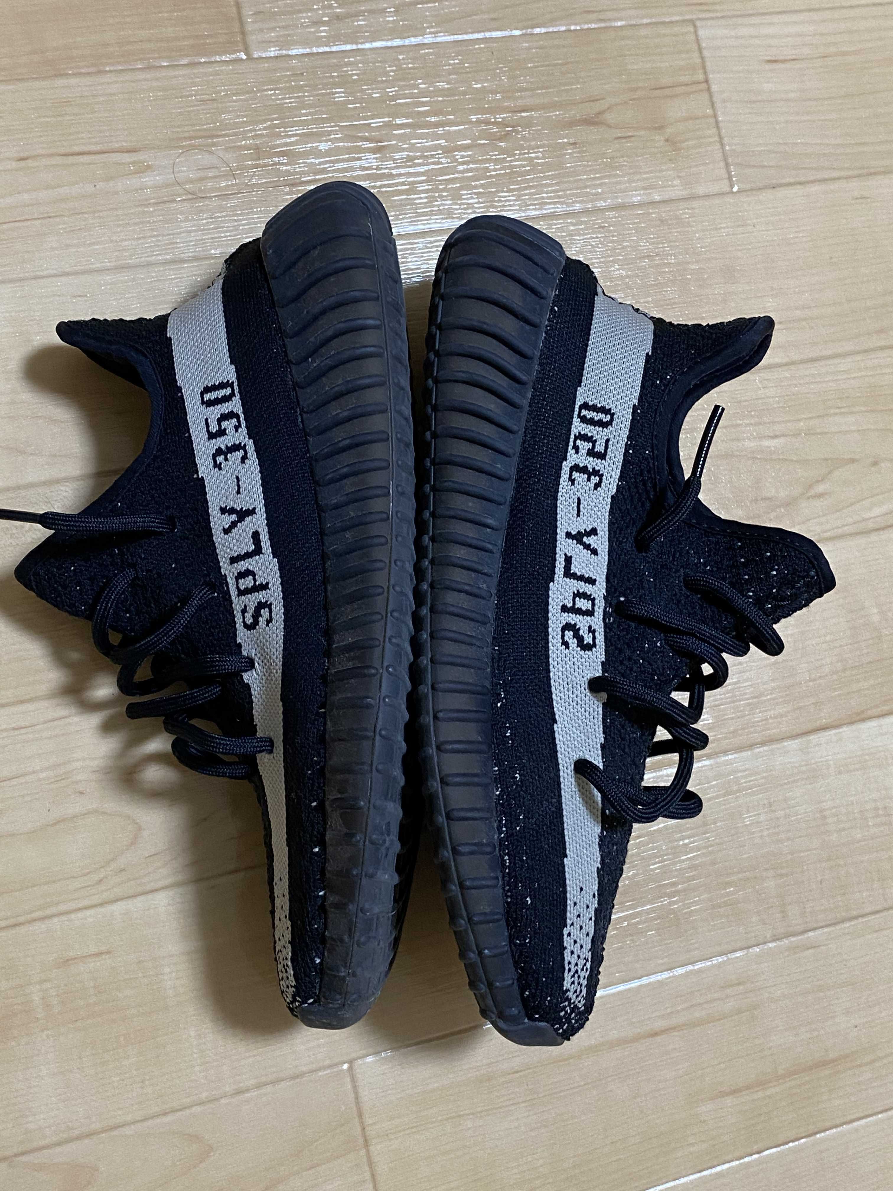 adidas YEEZY Boost 350 V2 "Oreo"