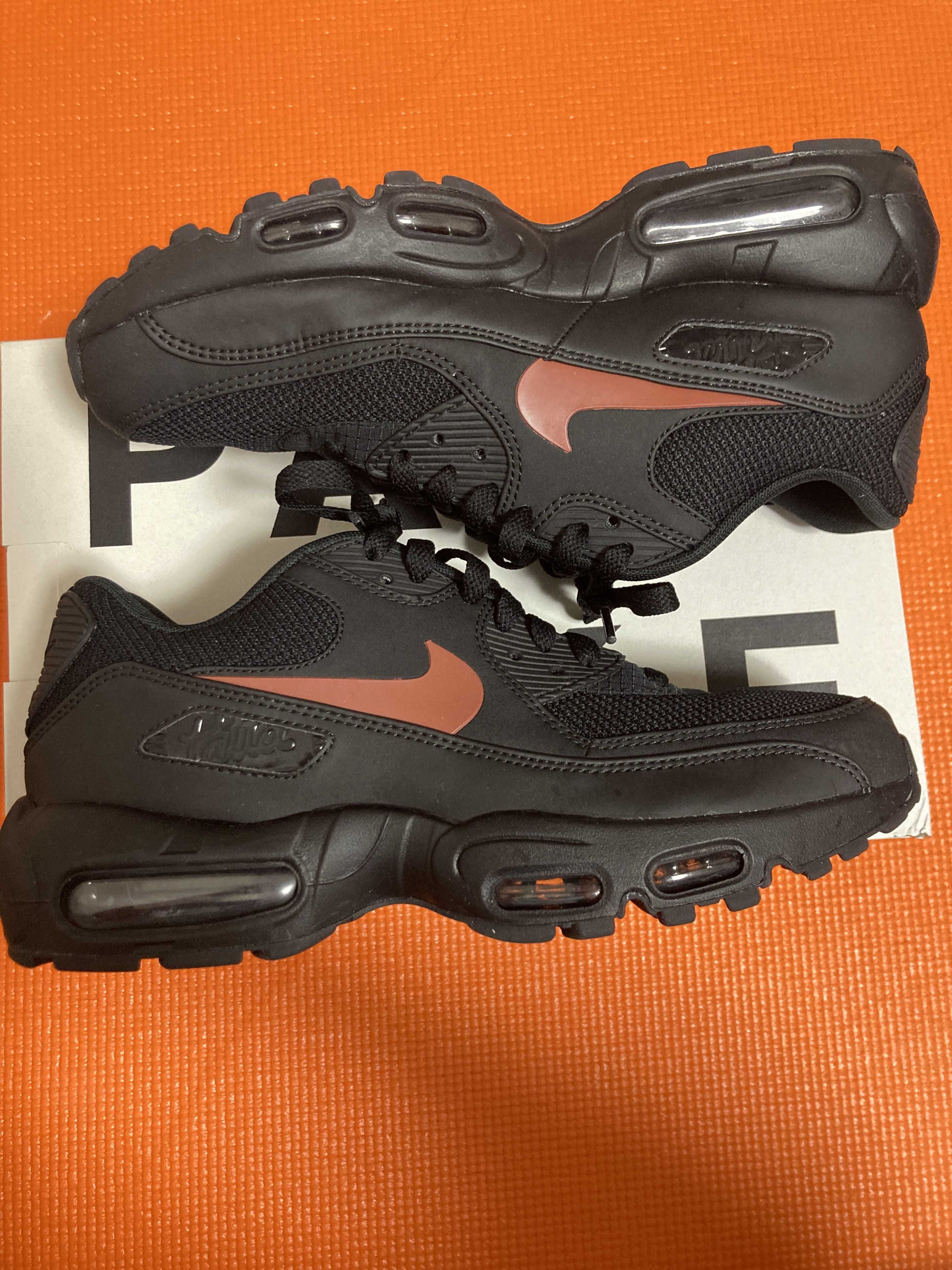 Patta × Nike Air Max 95/90 "Black"