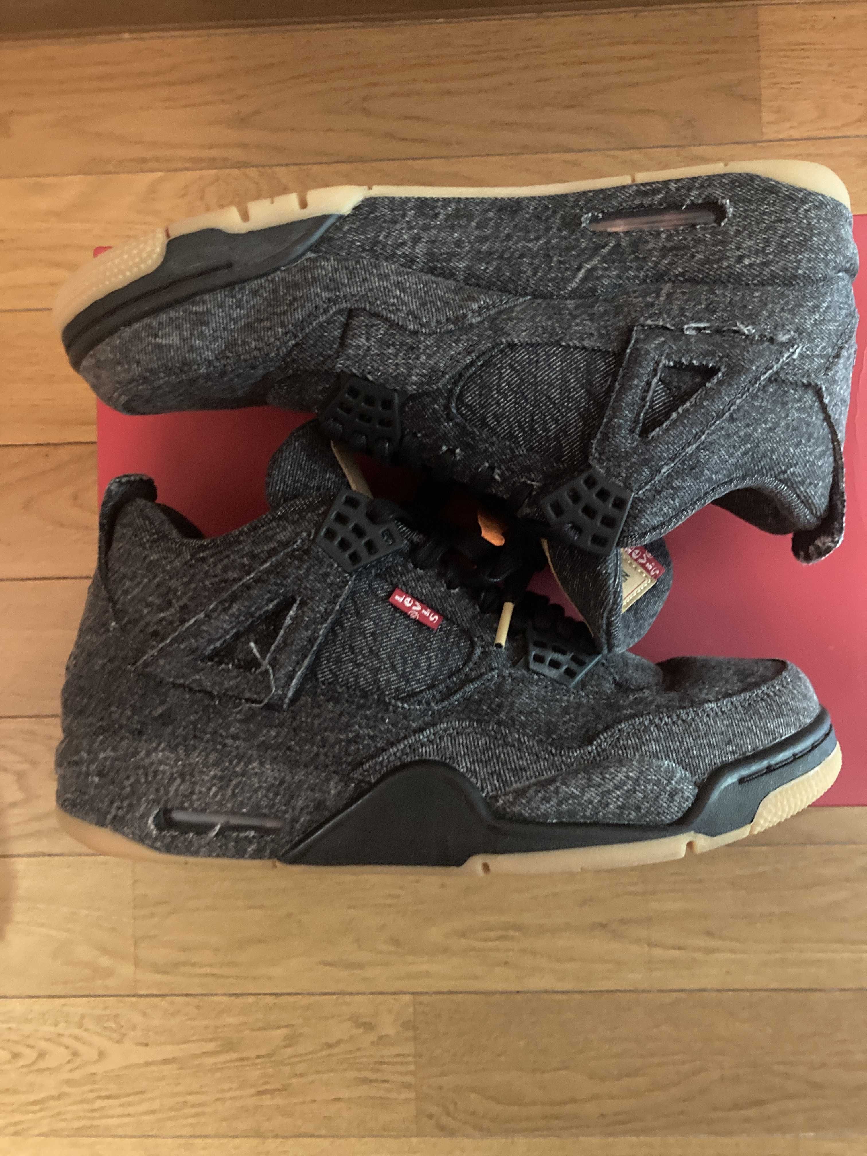 Nike × Levi's Air Jordan 4 "Black Denim" (Tag: LEVIS®)